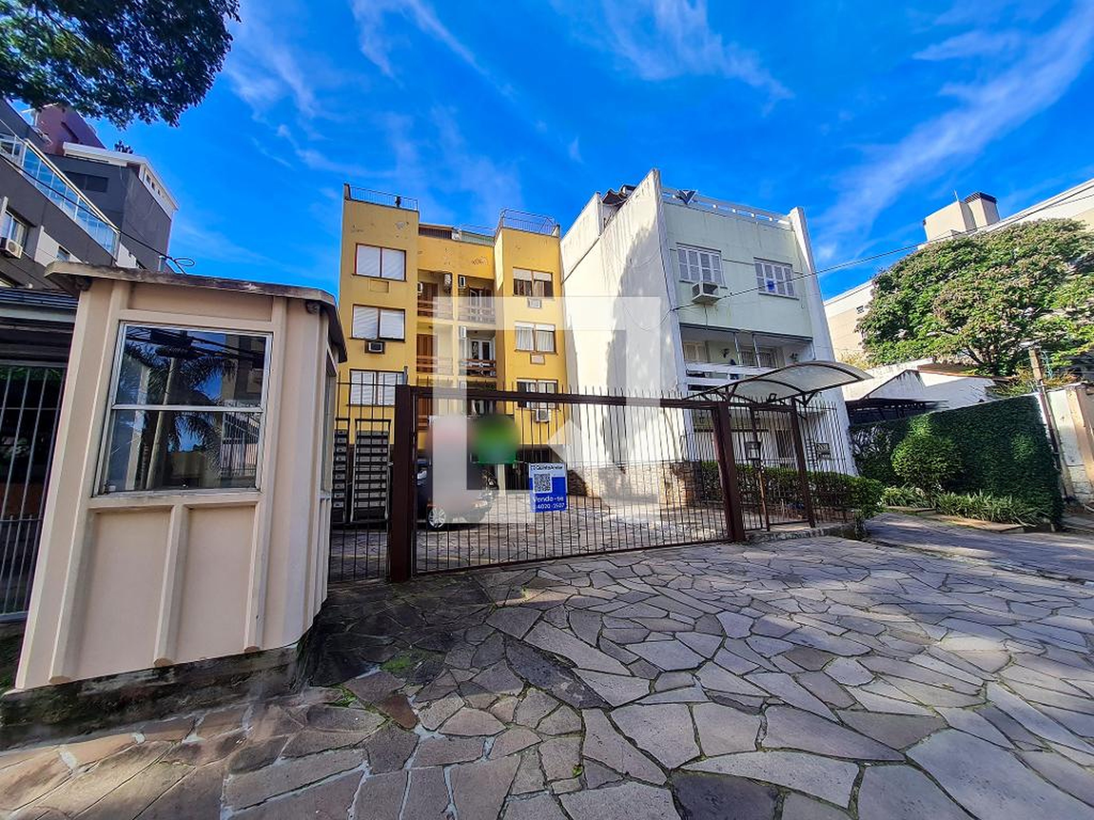 Fachada do Condomínio Edifício Laredo