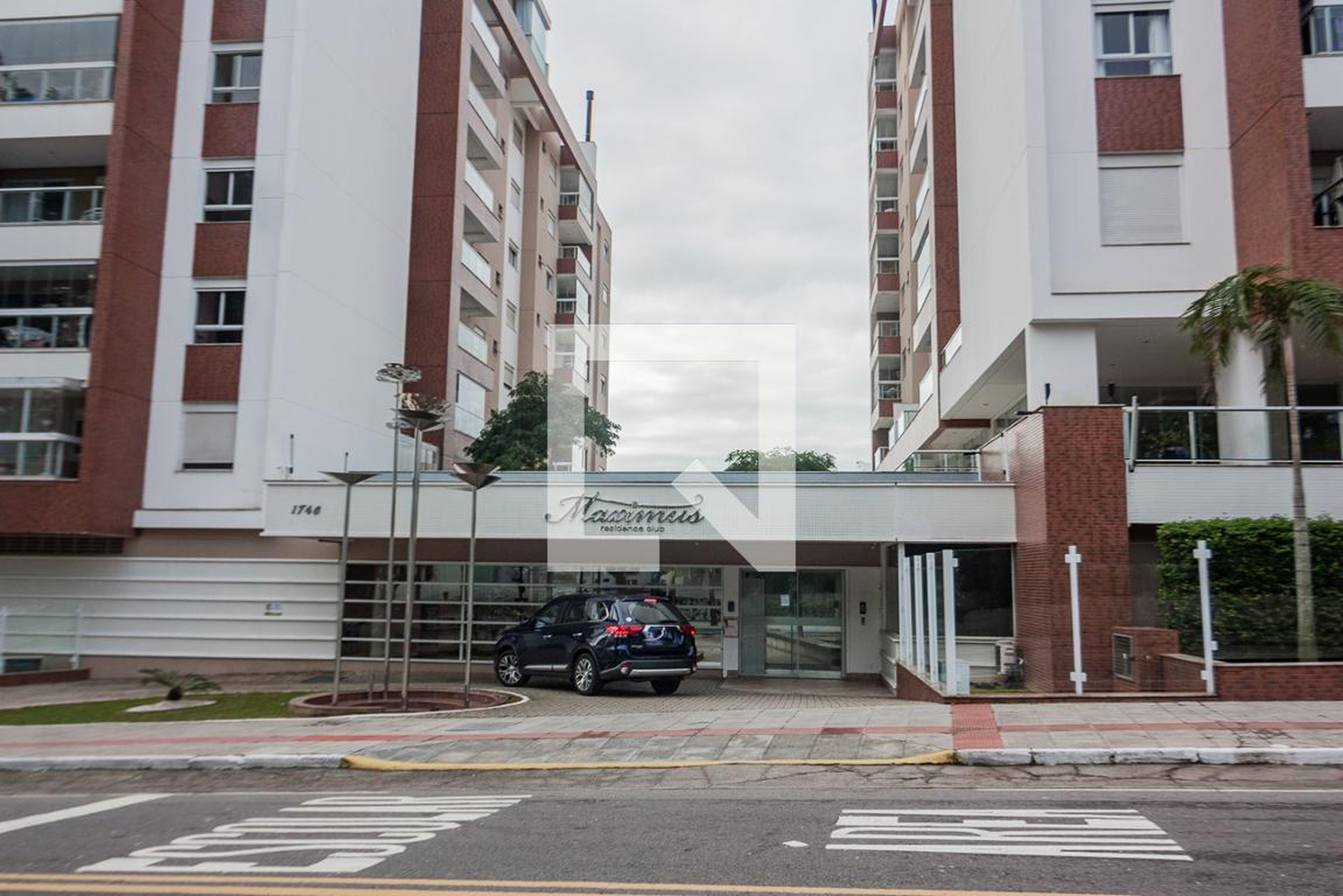 Fachada Condomínio Maximus Residence Club