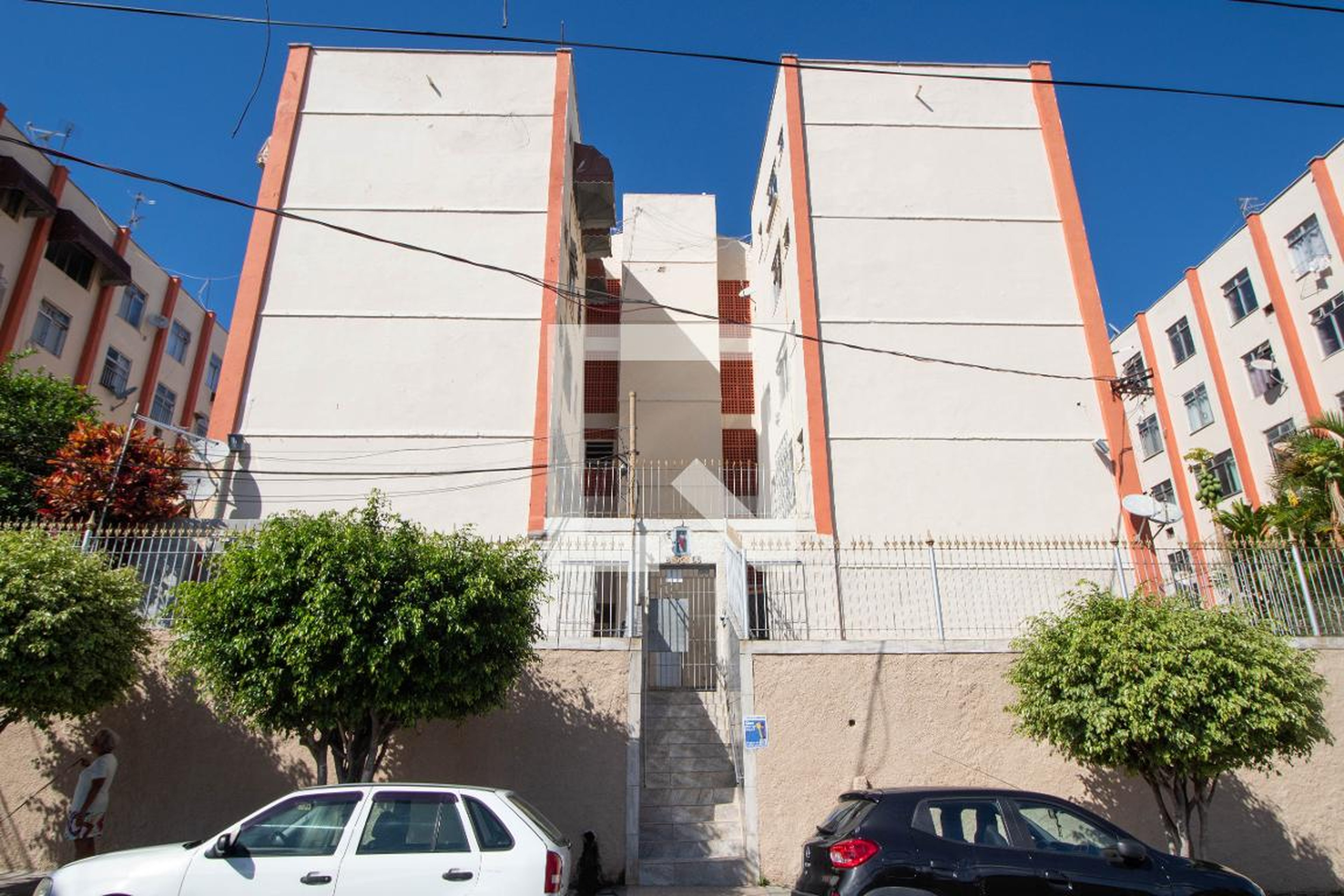 Fachada do Prédio Condomínio em Rua Granja, 0