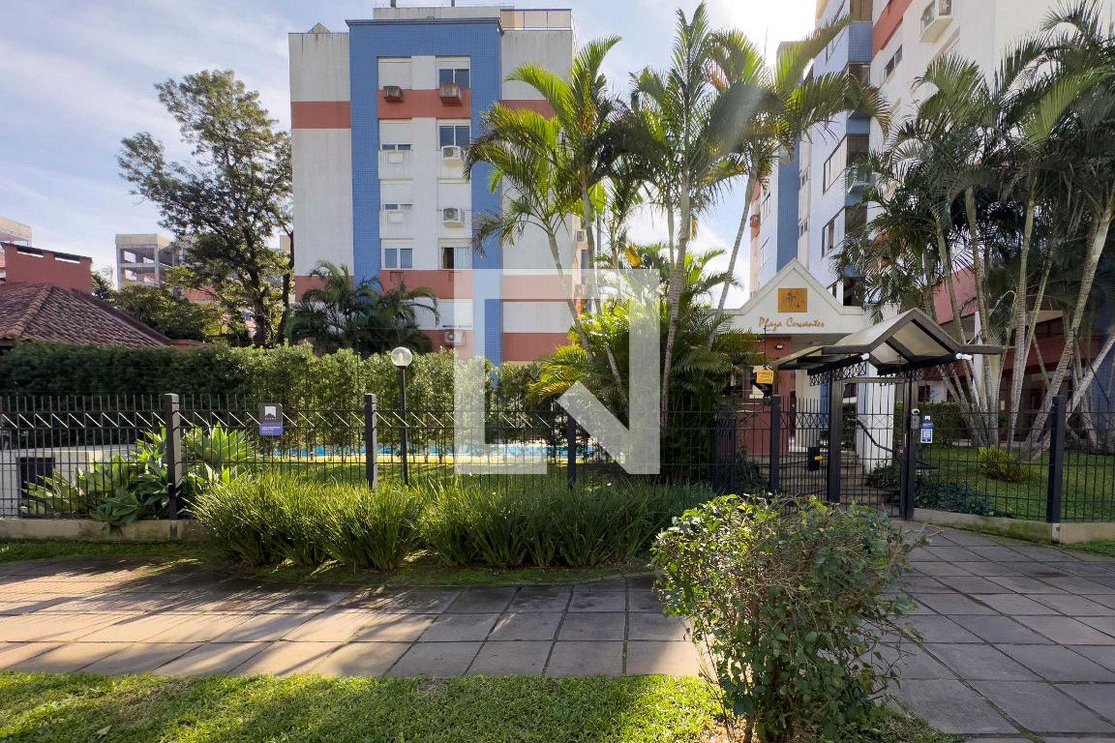 Fachada Condomínio em Rua Doutor Armando Barbedo, 100