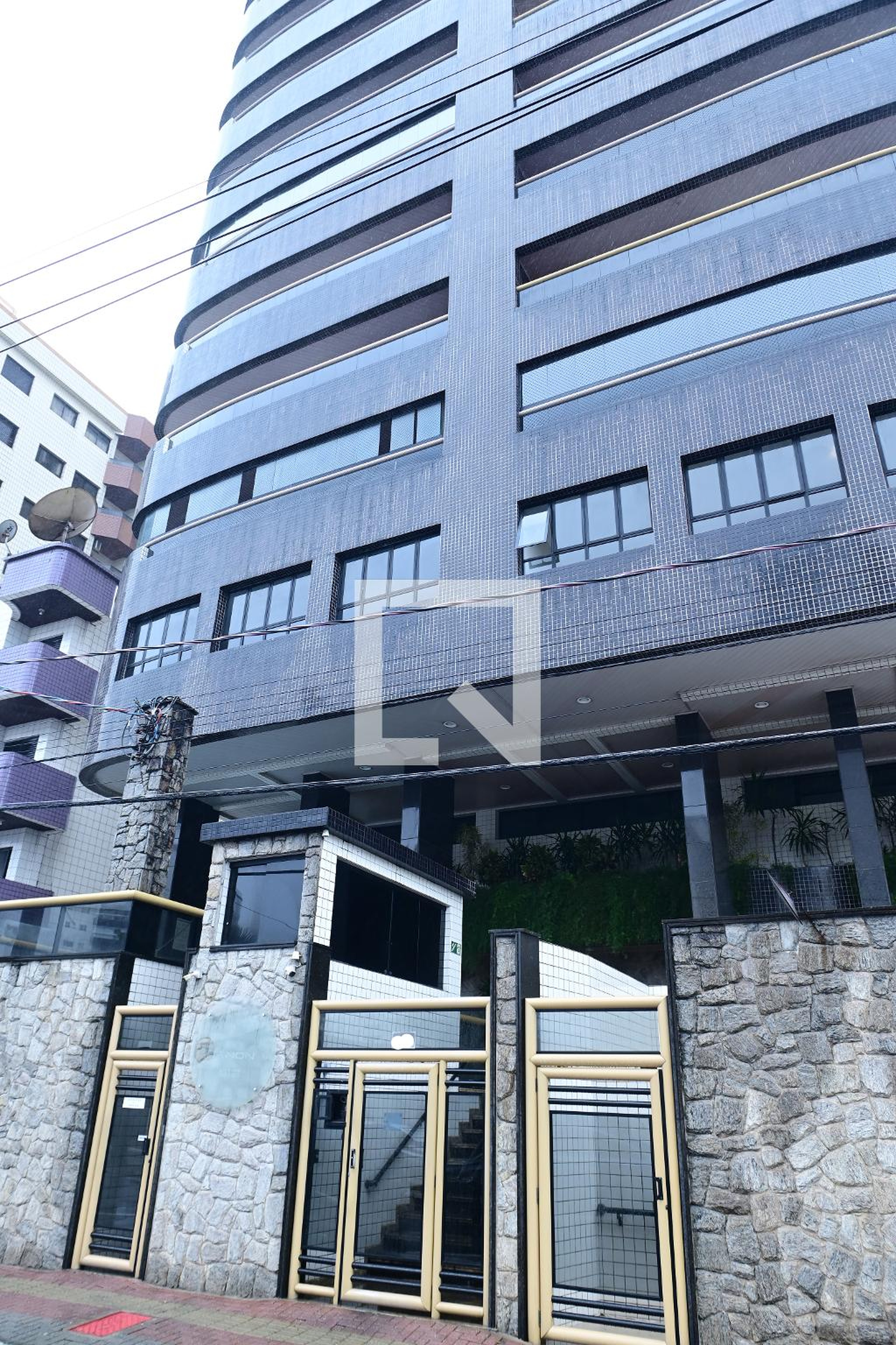 Fachada Condomínio Trianon V