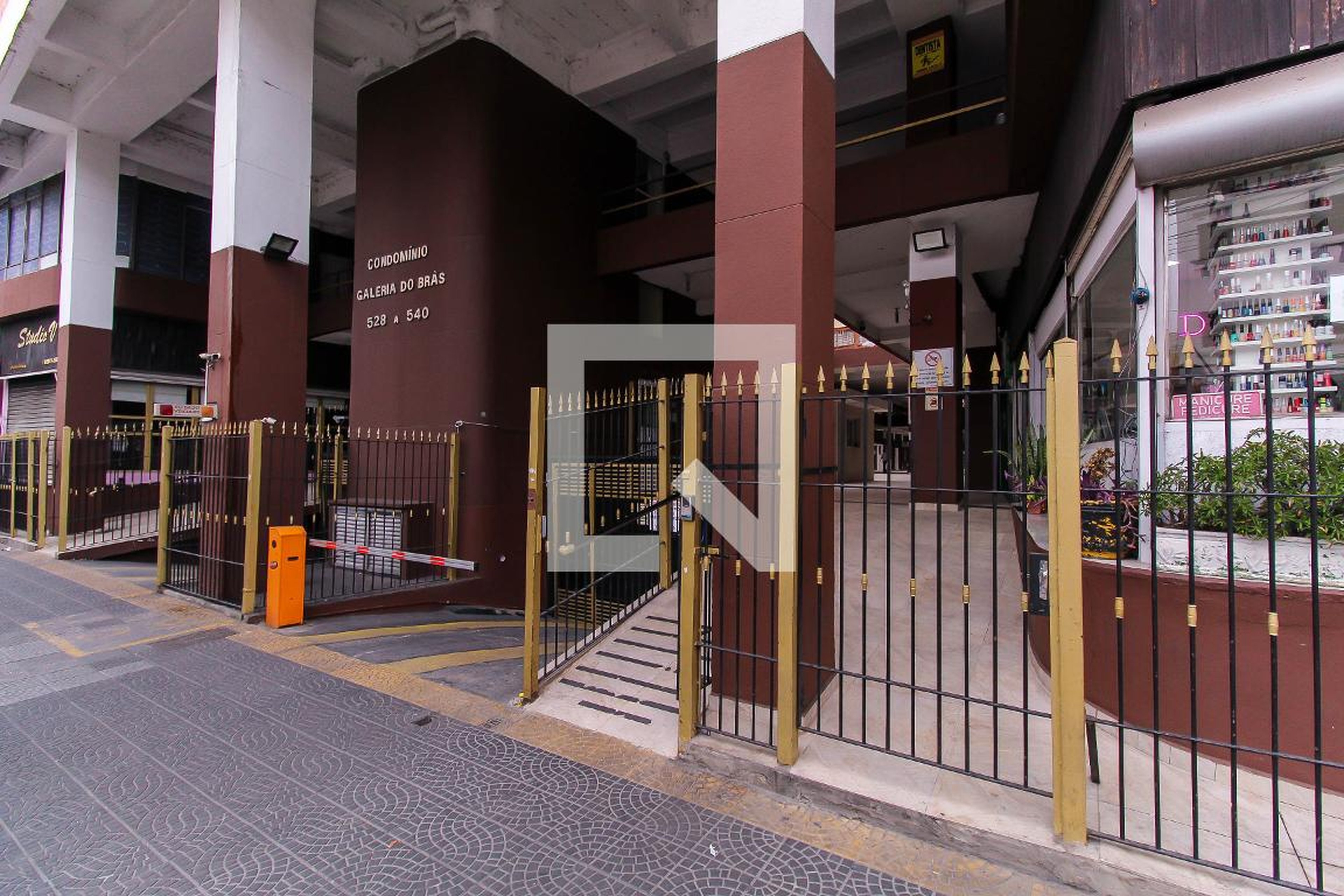 Fachada Condomínio em Avenida Celso Garcia, 585