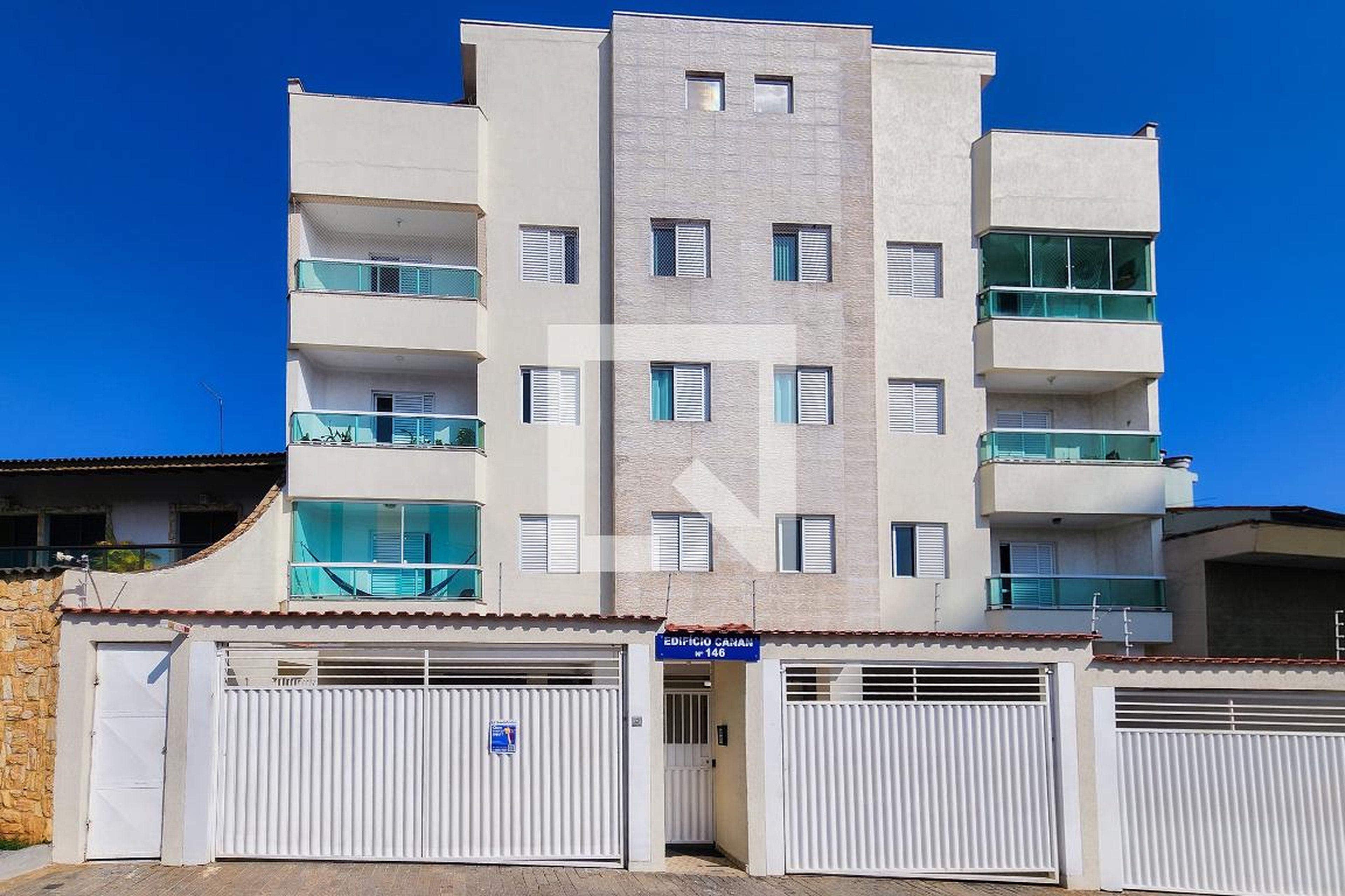 Fachada do Condomínio Condomínio Canaã