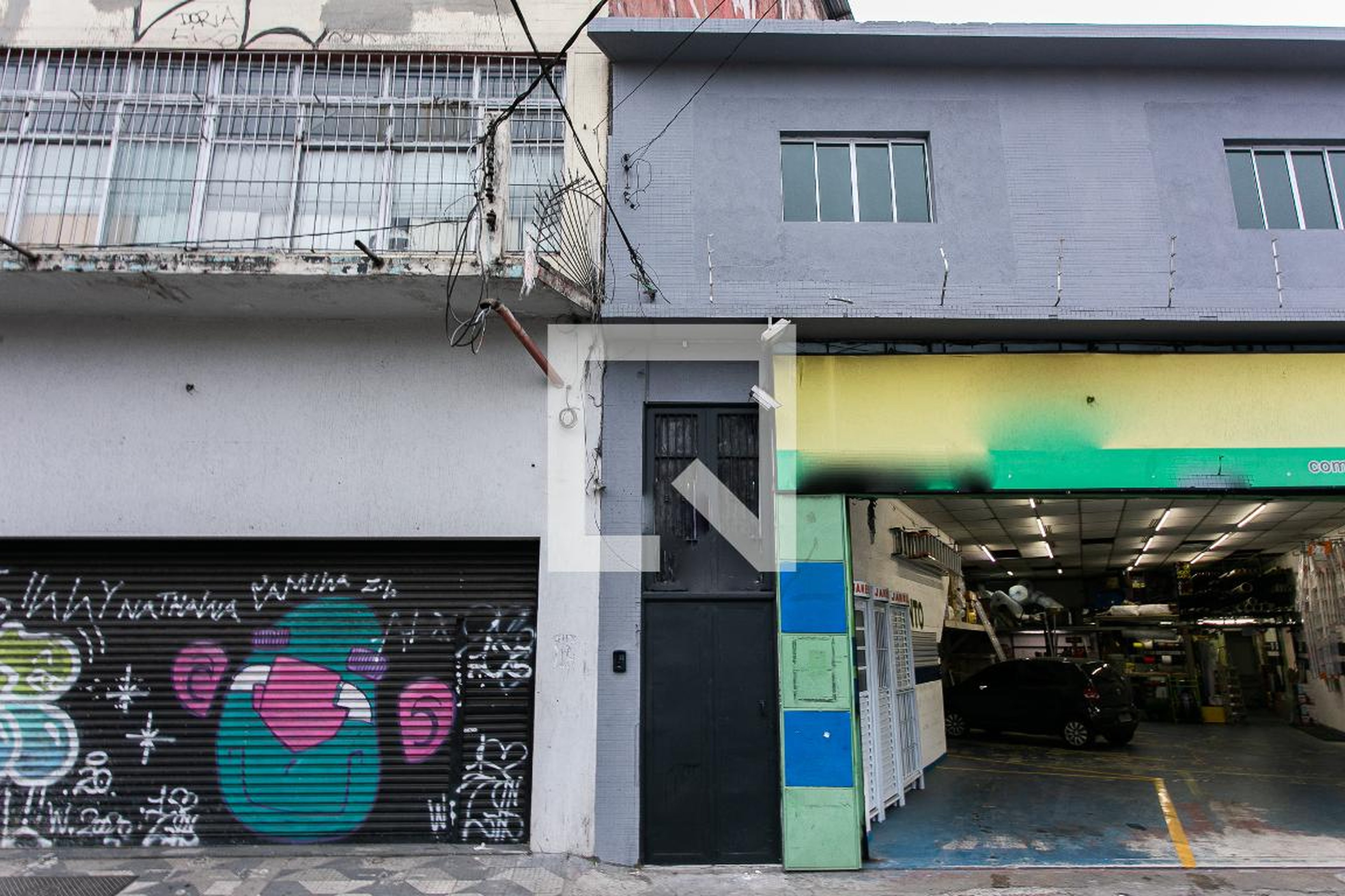 Fachada Condomínio em Avenida Amador Bueno da Veiga, 1681