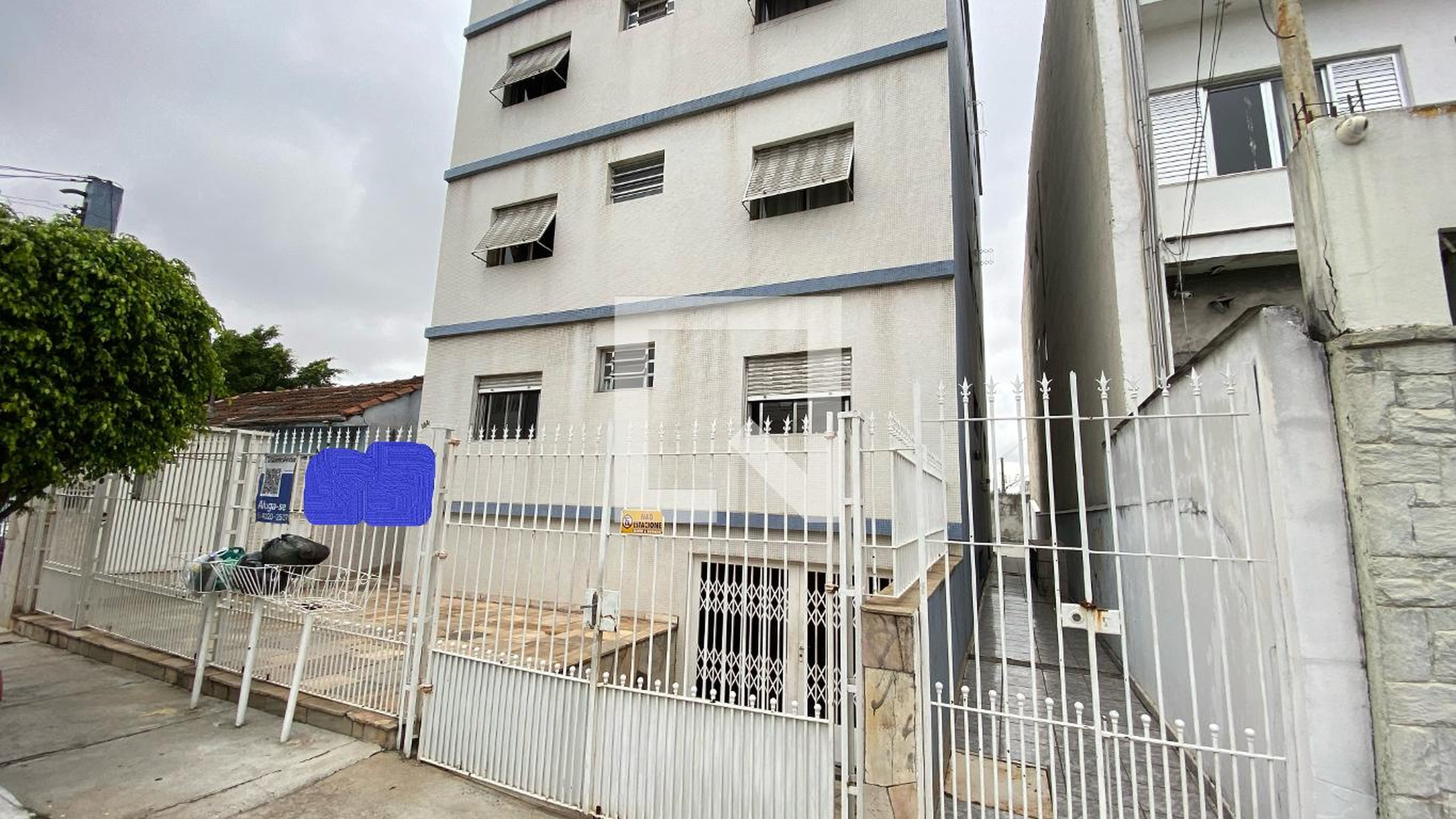 Fachada do Prédio Condomínio em Rua João Mármore, 184