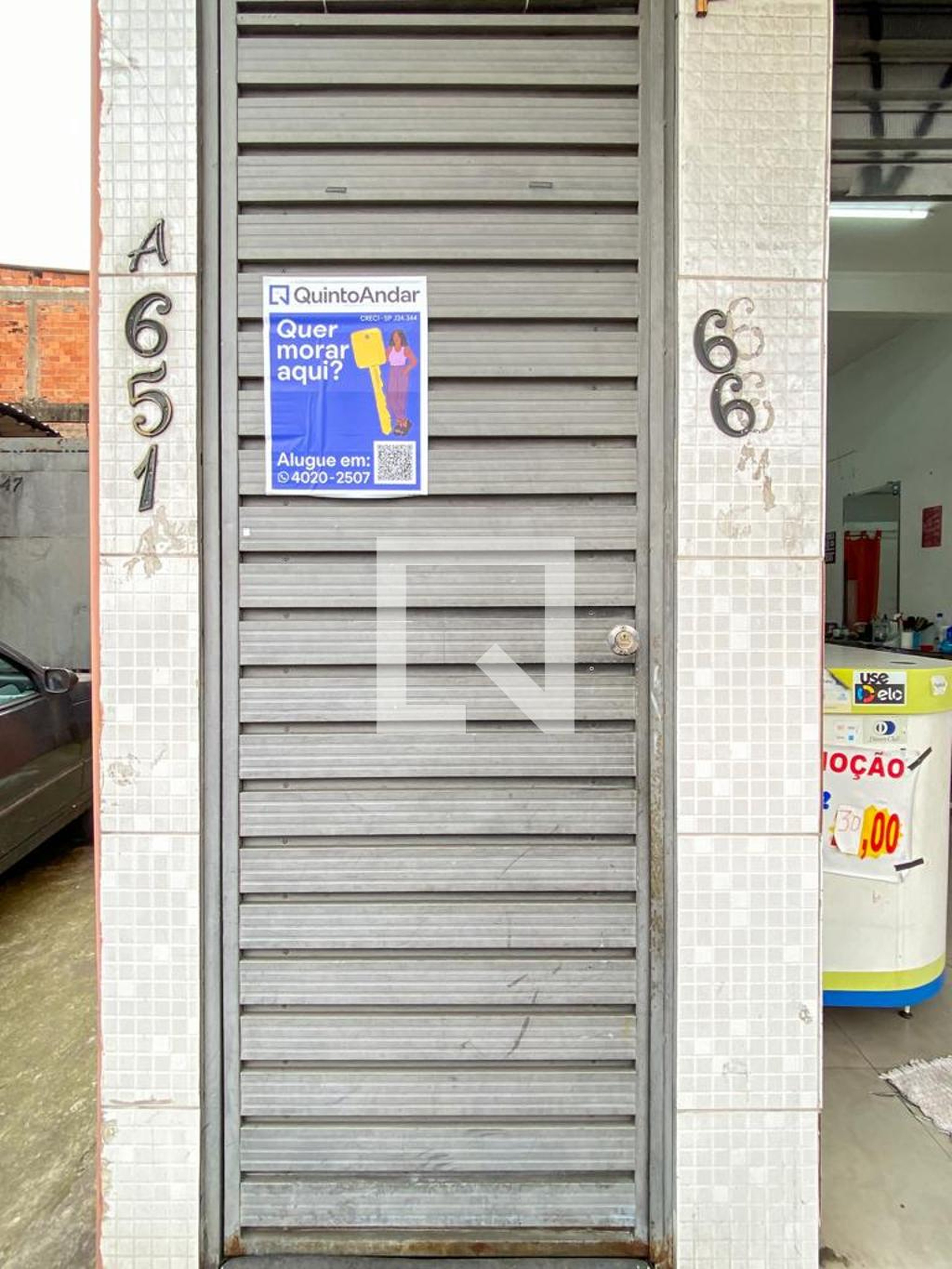 Fachada Condomínio em Rua Zike Tuma, 651