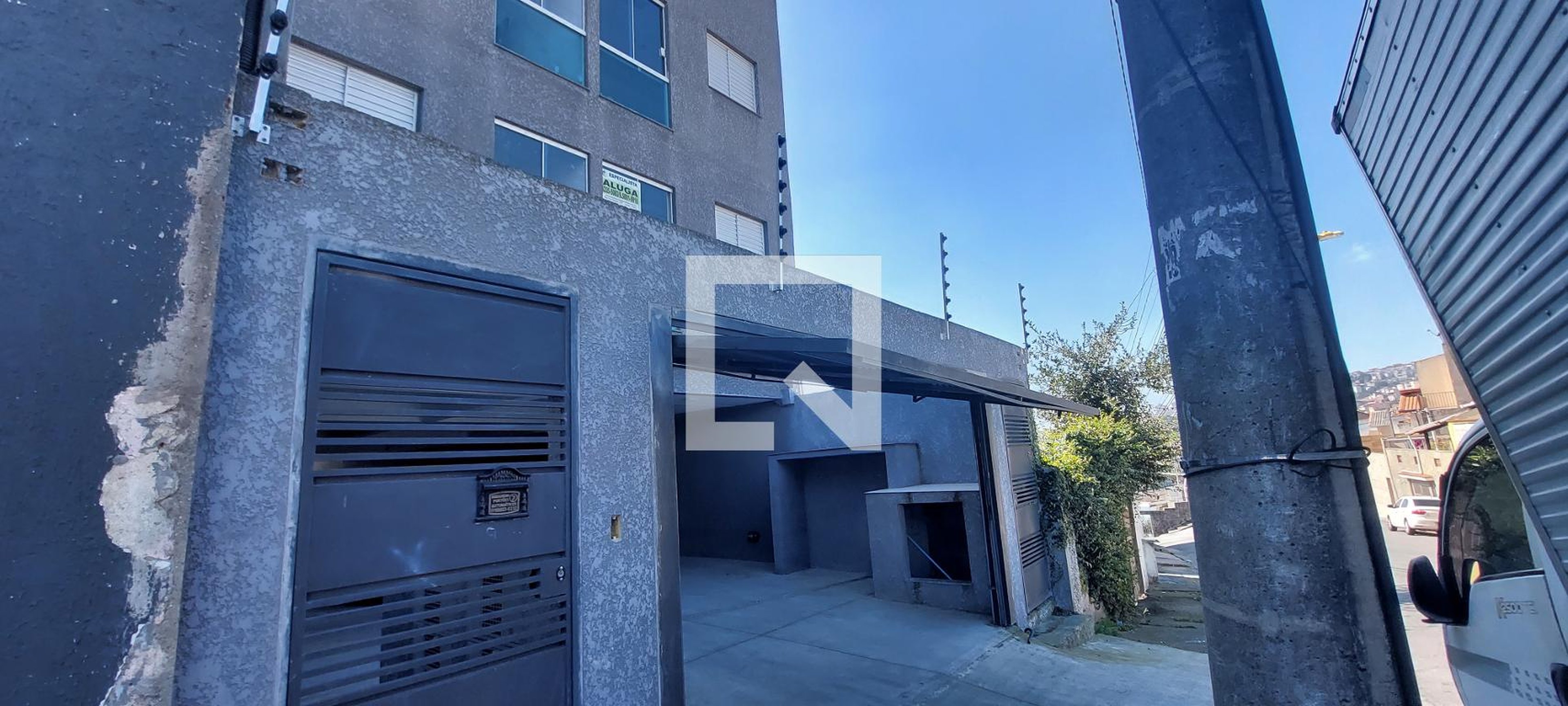 Fachada Condomínio em Rua Eldizia, 341