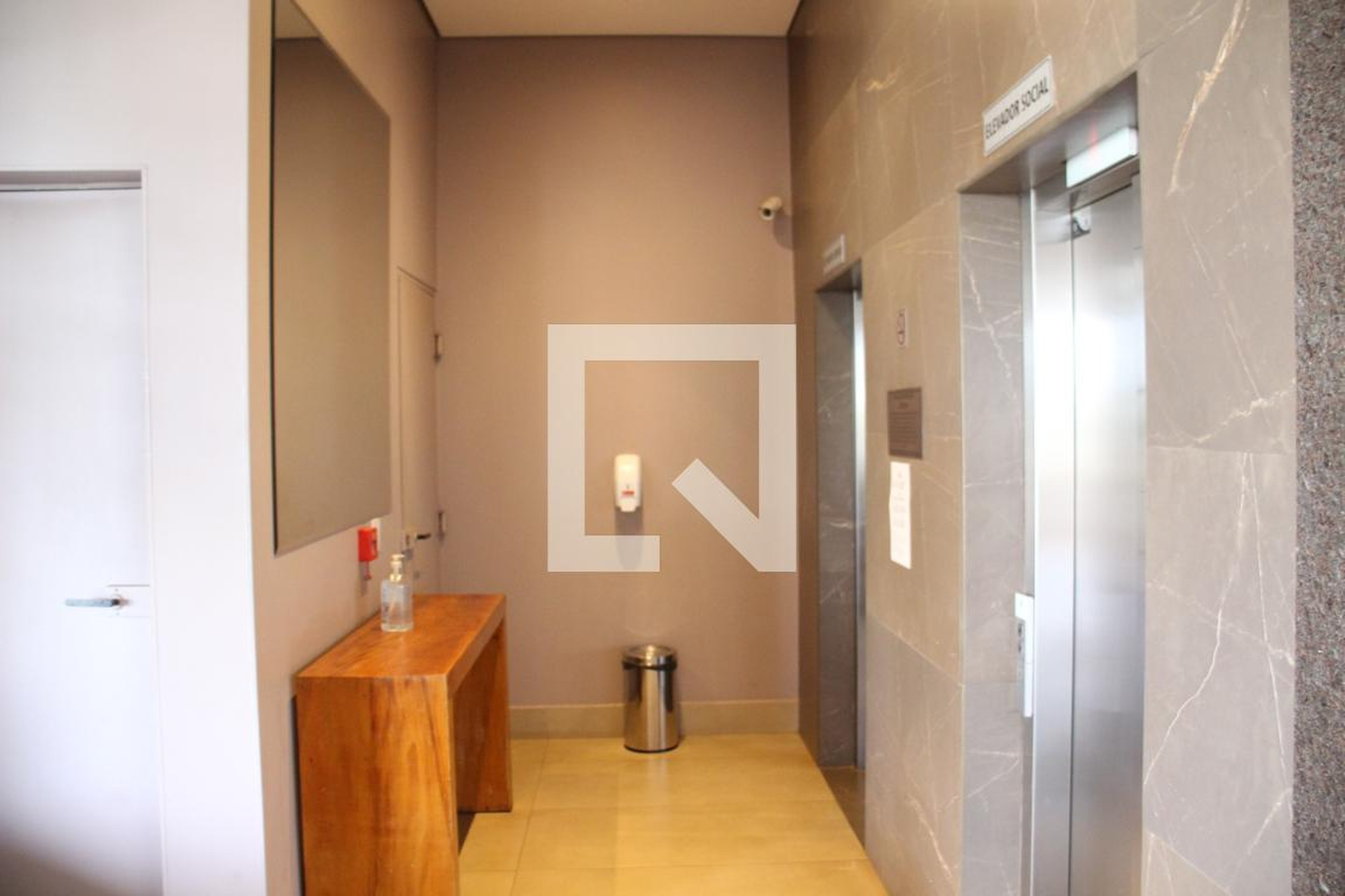 Hall - Torres do Praia