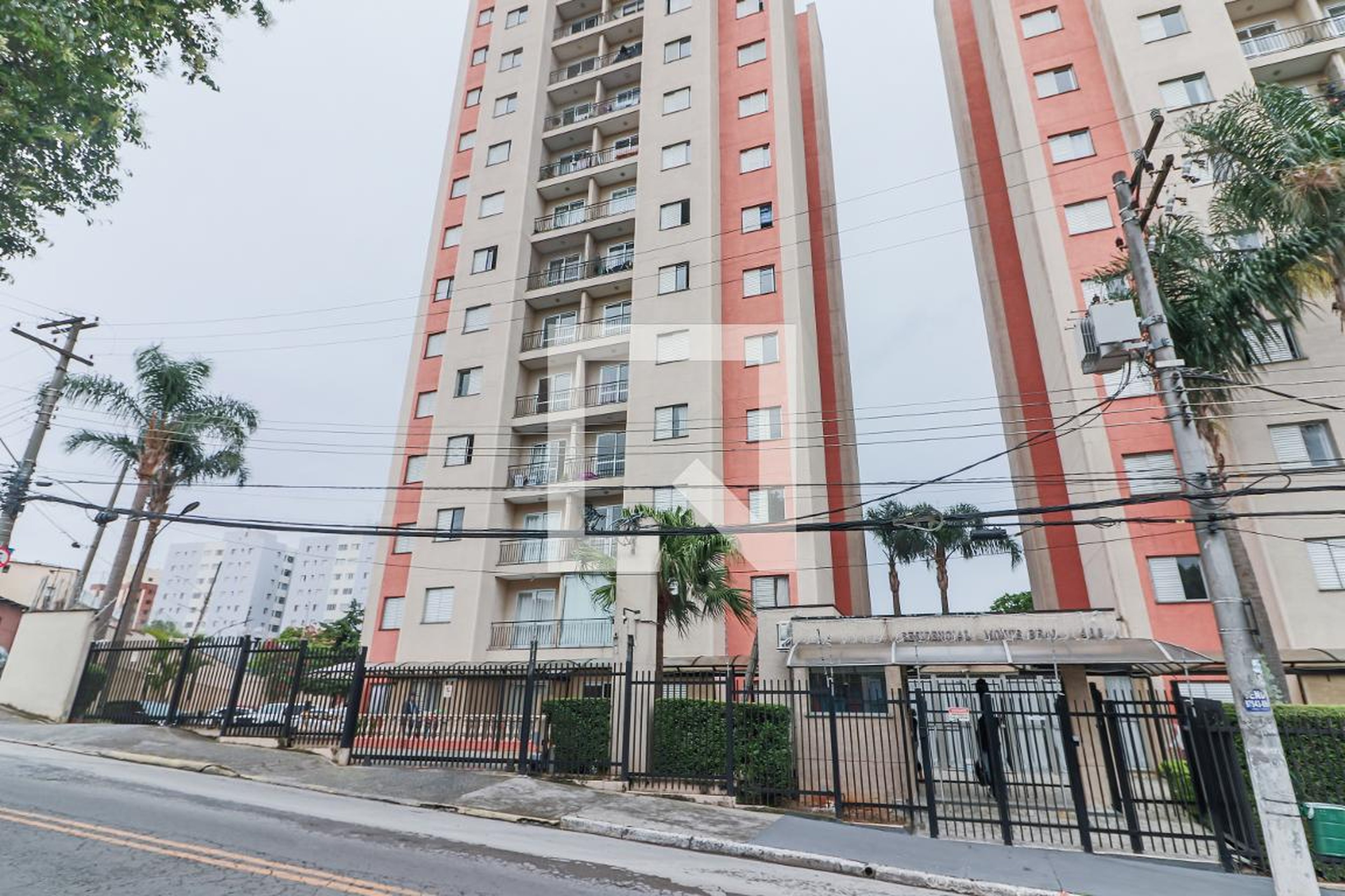 Fachada do Condomínio Condomínio Monte Real