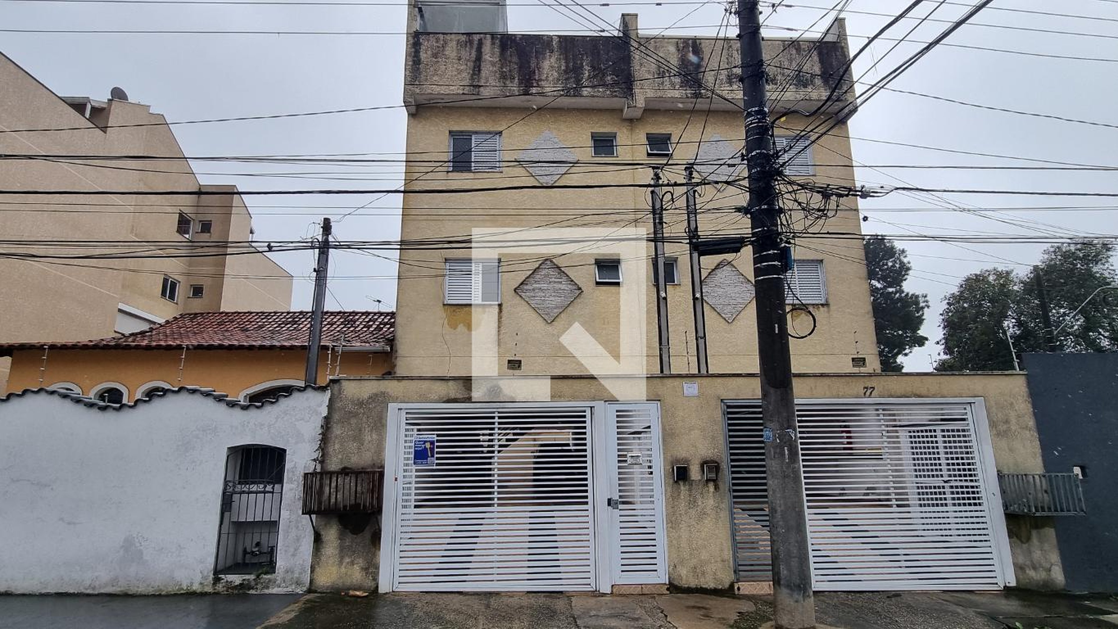 Fachada Condomínio em Rua Santa Joana D'arc, 71