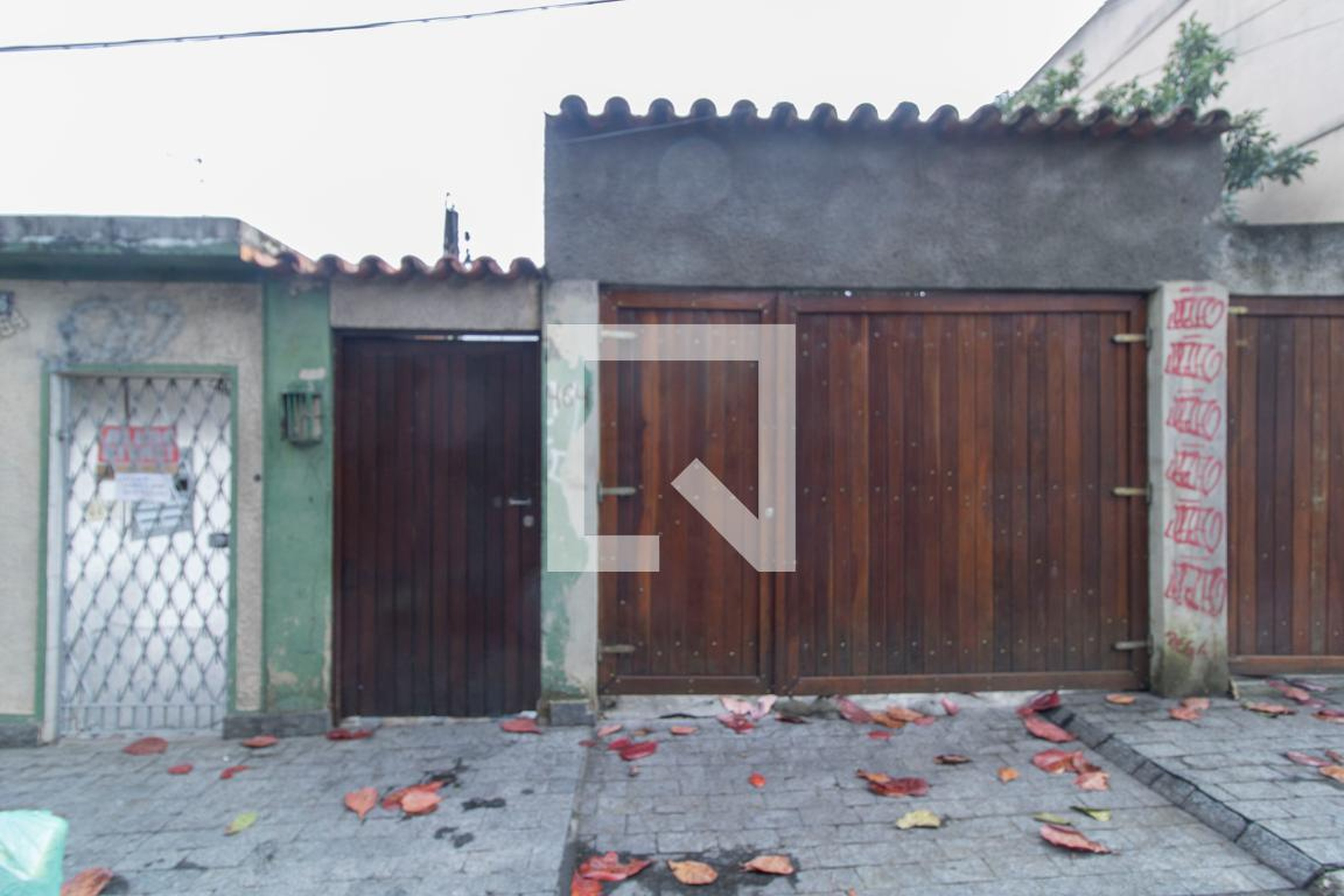 Fachada Condomínio em Rua Itaguaí 464, 464