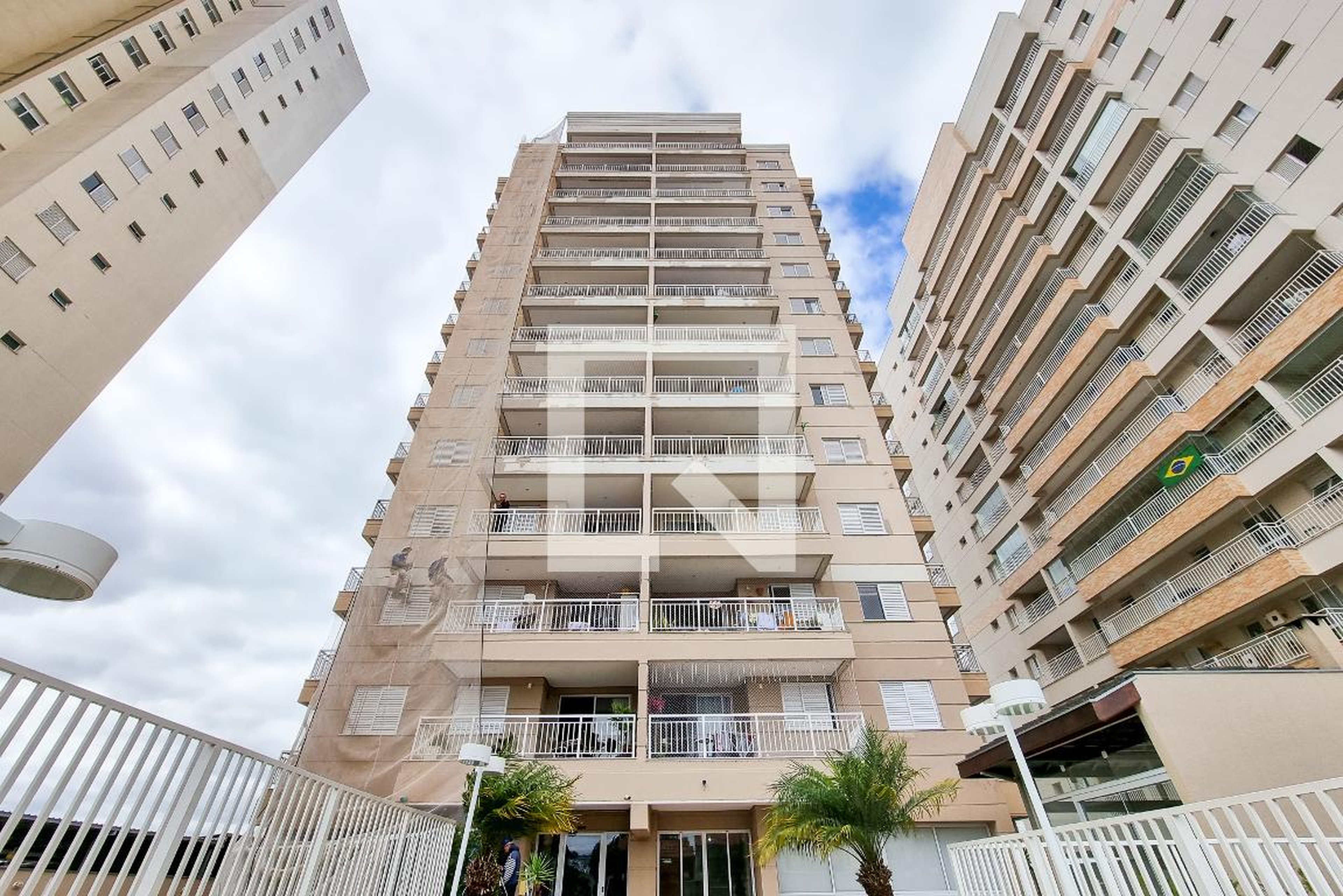 Fachada Condomínio Brisas do Estoril