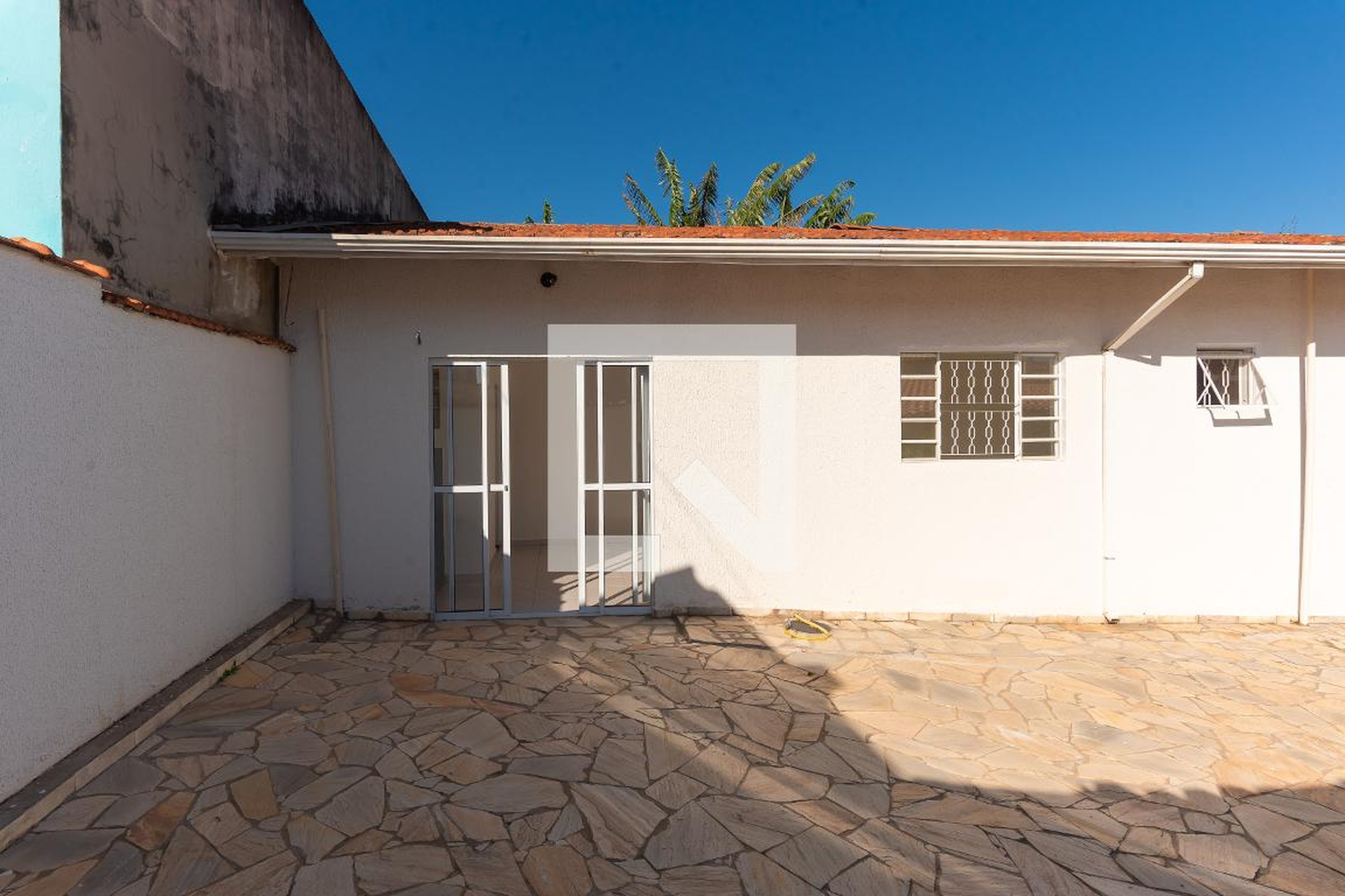 Fachada Condomínio em Rua Agnaldo Macedo, 70