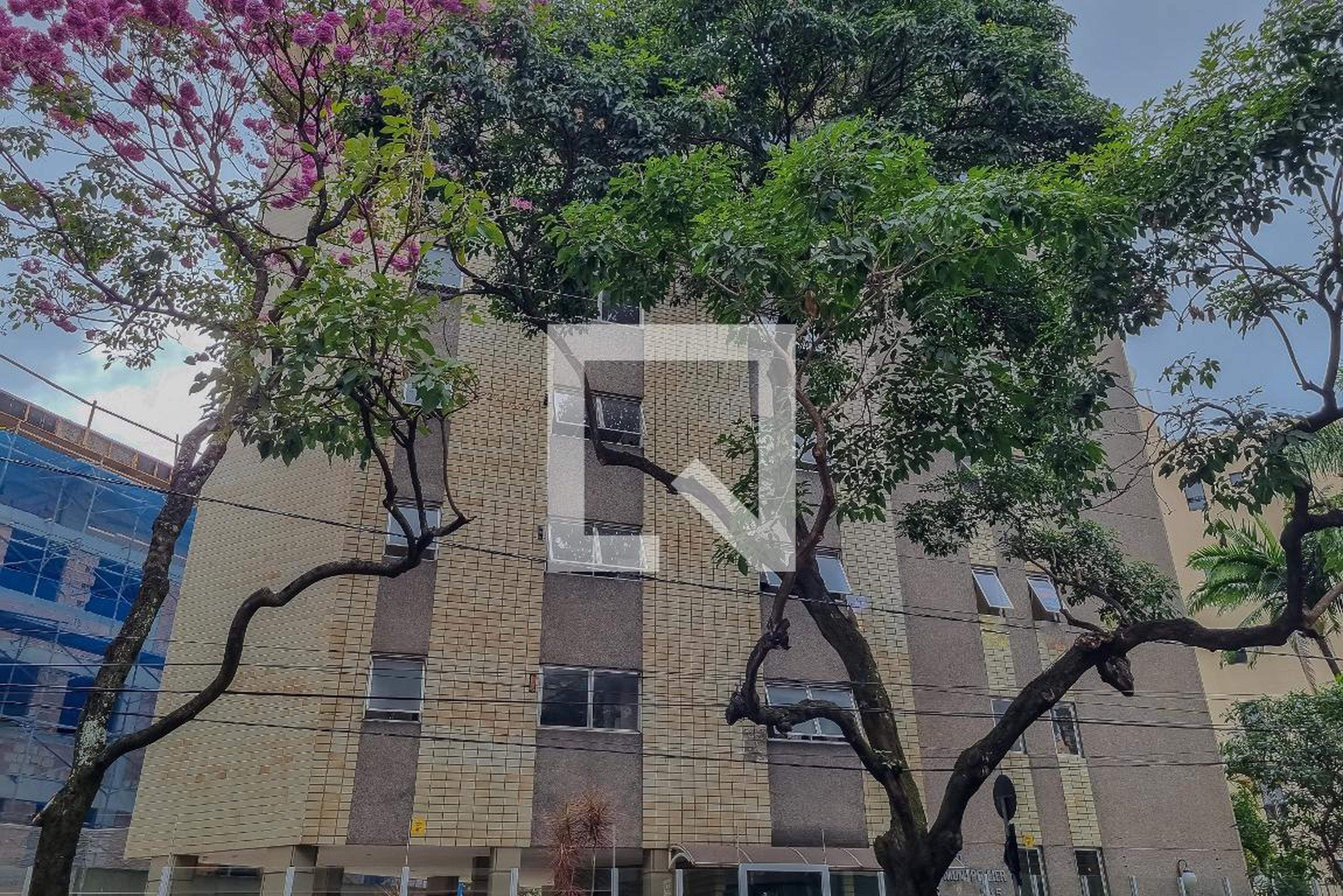 Fachada Condomínio em Rua Major Lopes, 3