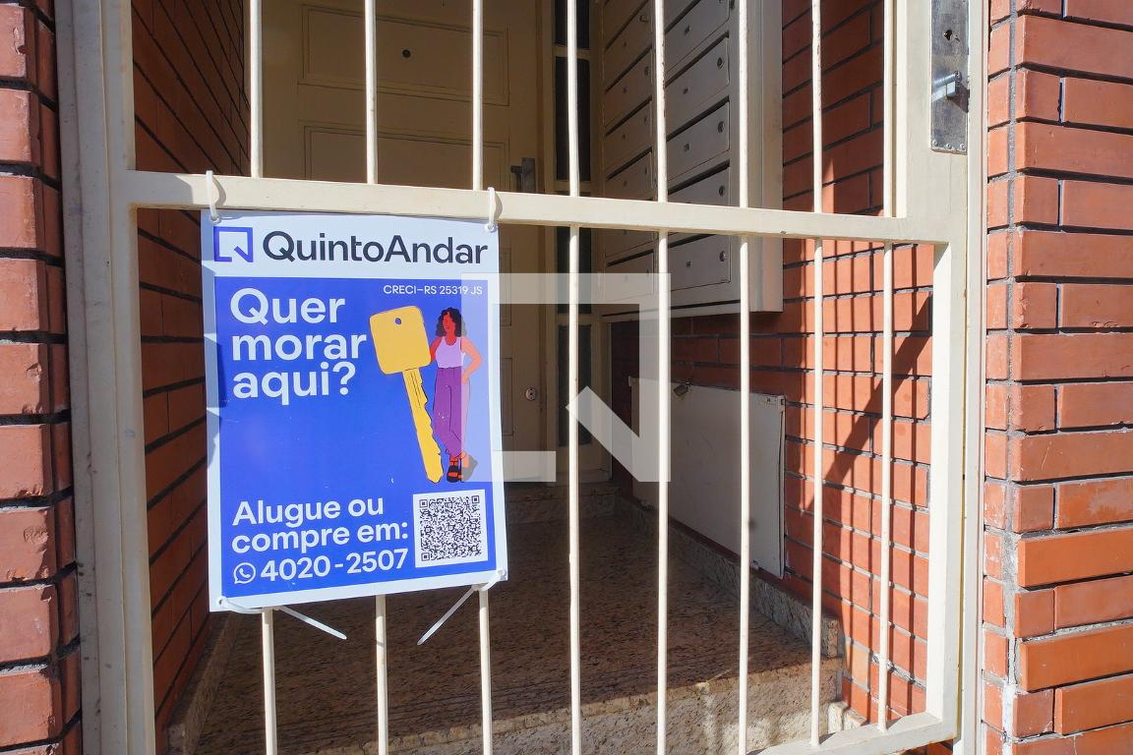 Fachada do Prédio Condomínio em Rua Hoffmann, 552