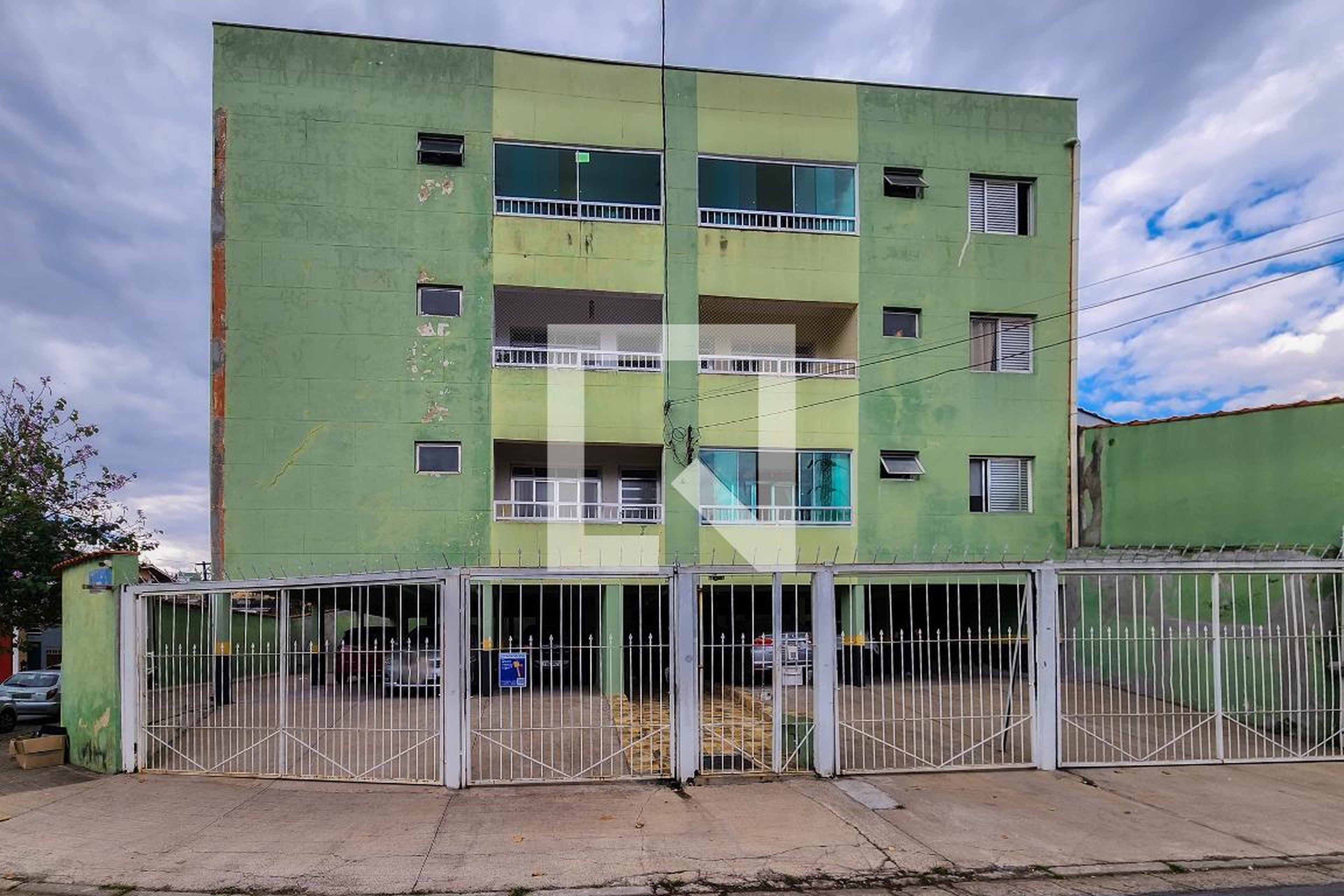 Fachada do Condomínio Condomínio em Rua Doutor Fausto Ribeiro de Carvalho, 578