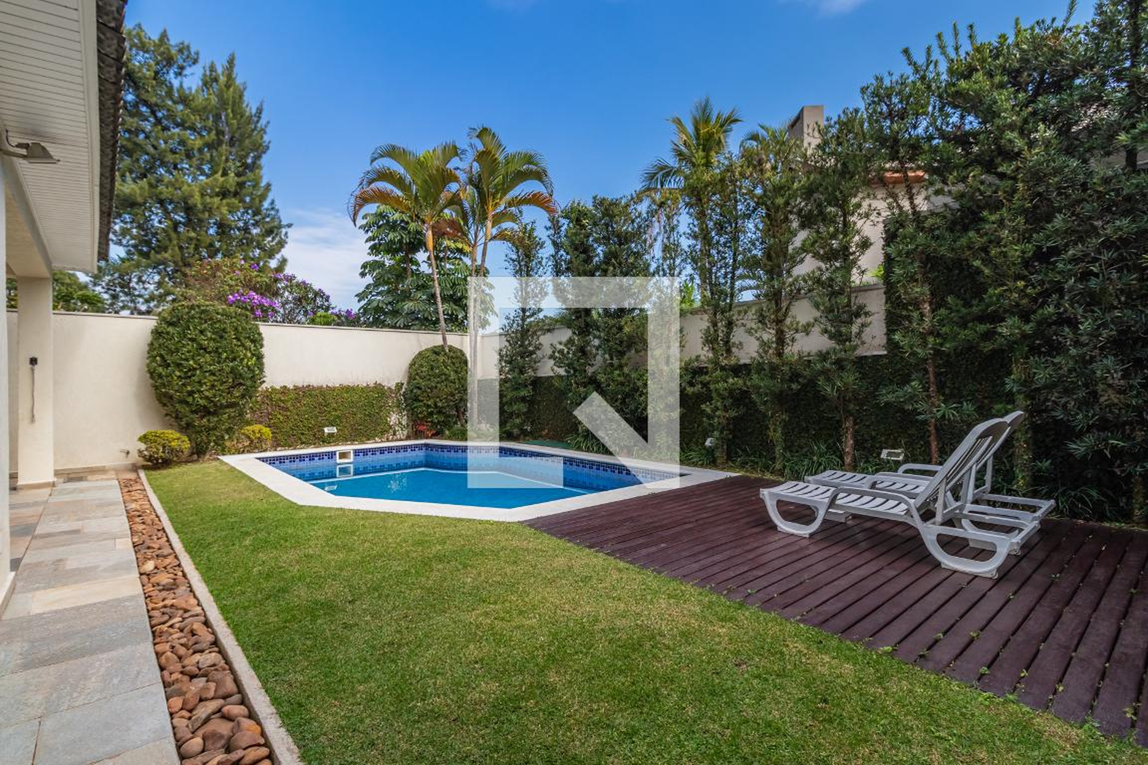 Área Externa - Alpha 6