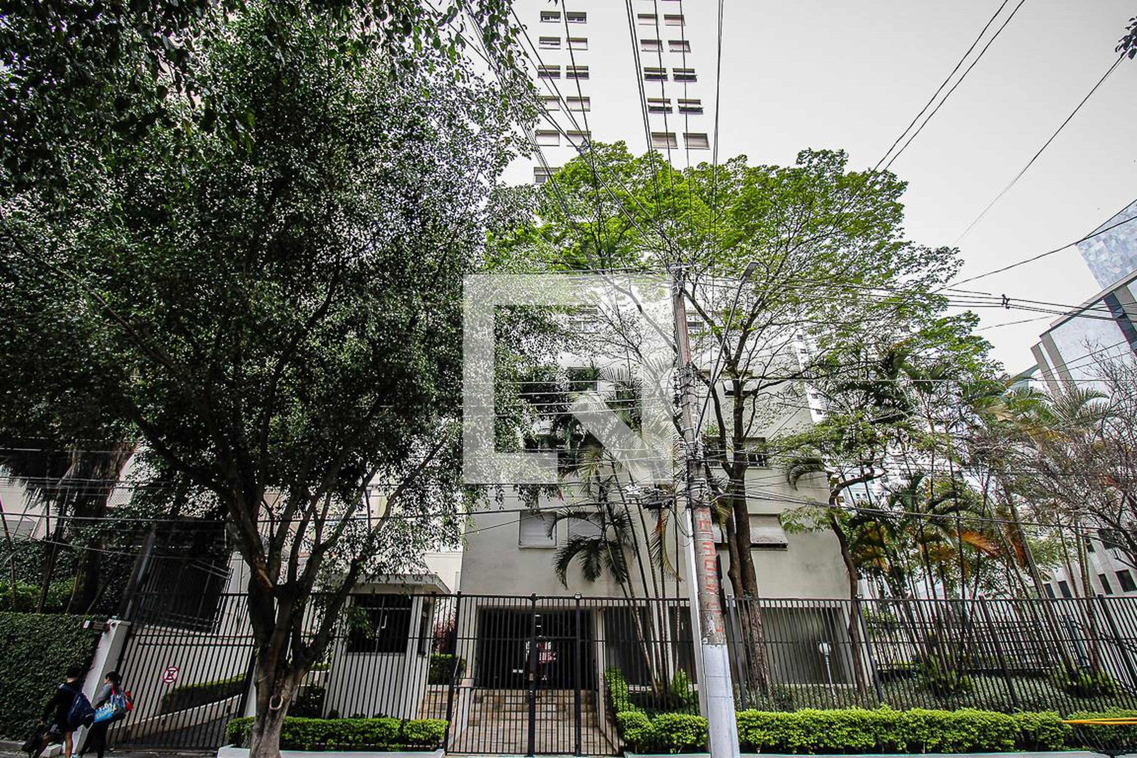 Fachada do Prédio Condomínio em Rua Morgado de Mateus, 82