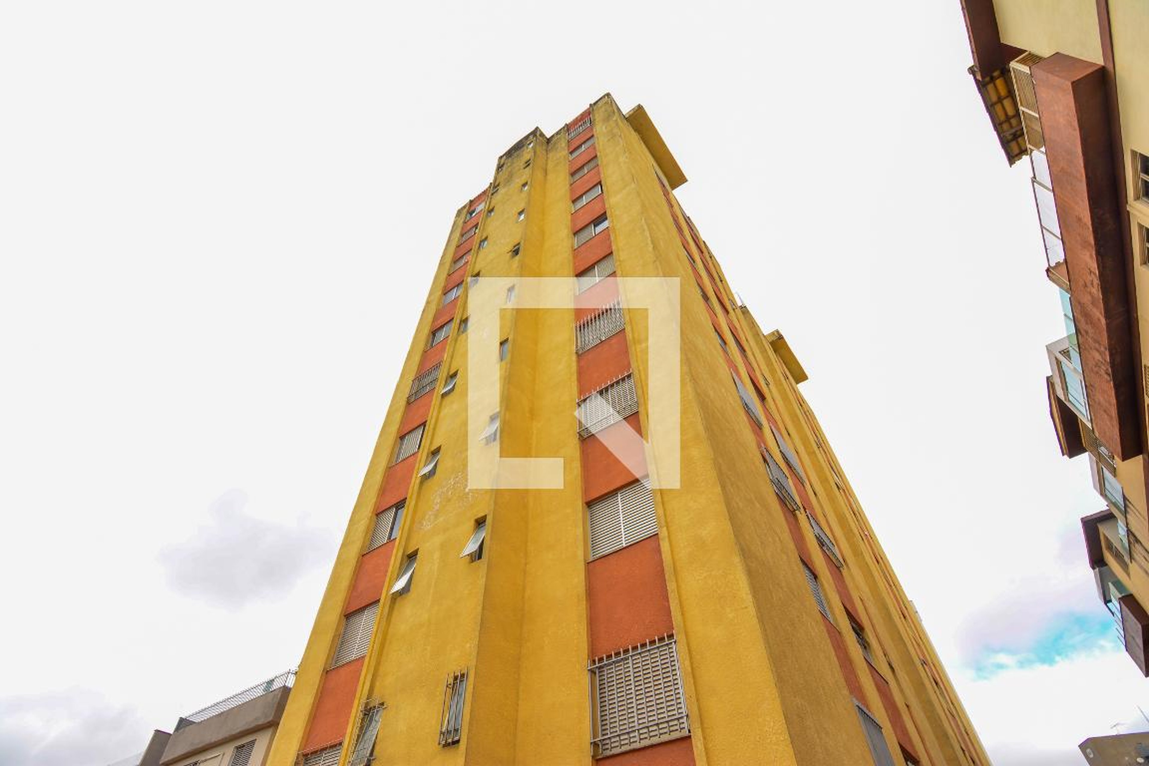 Fachada Condomínio em Rua José Machado, 56