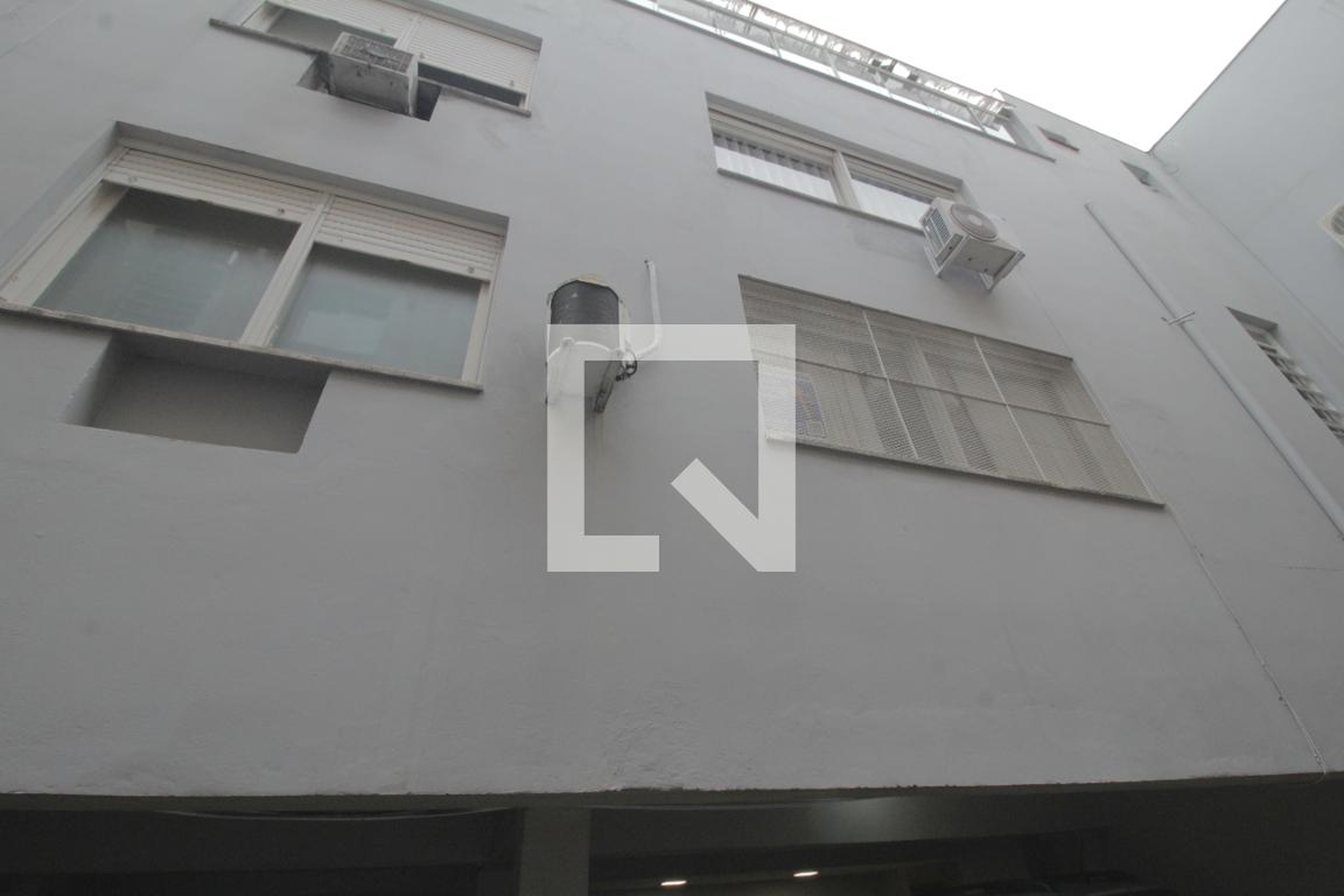 Fachada do Prédio Condomínio em Avenida Lavras, 177