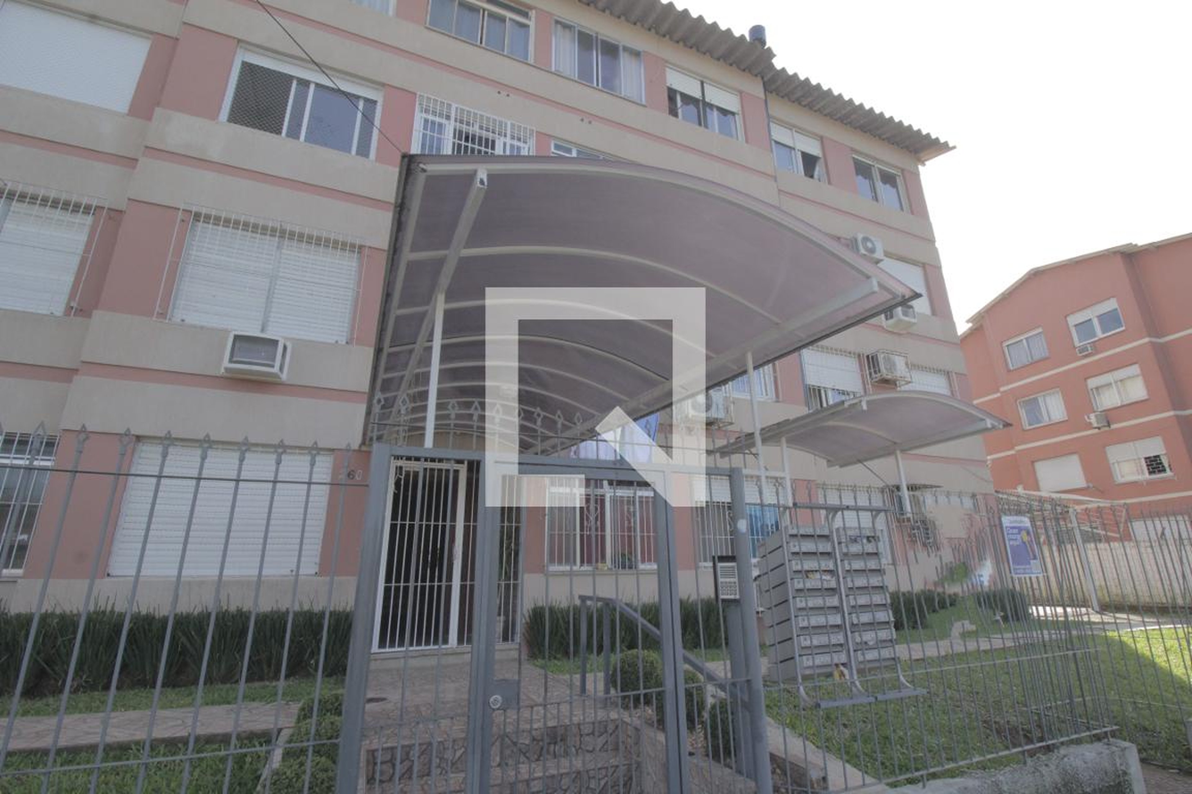 Fachada Condomínio em Rua Francisco Galecki, 260