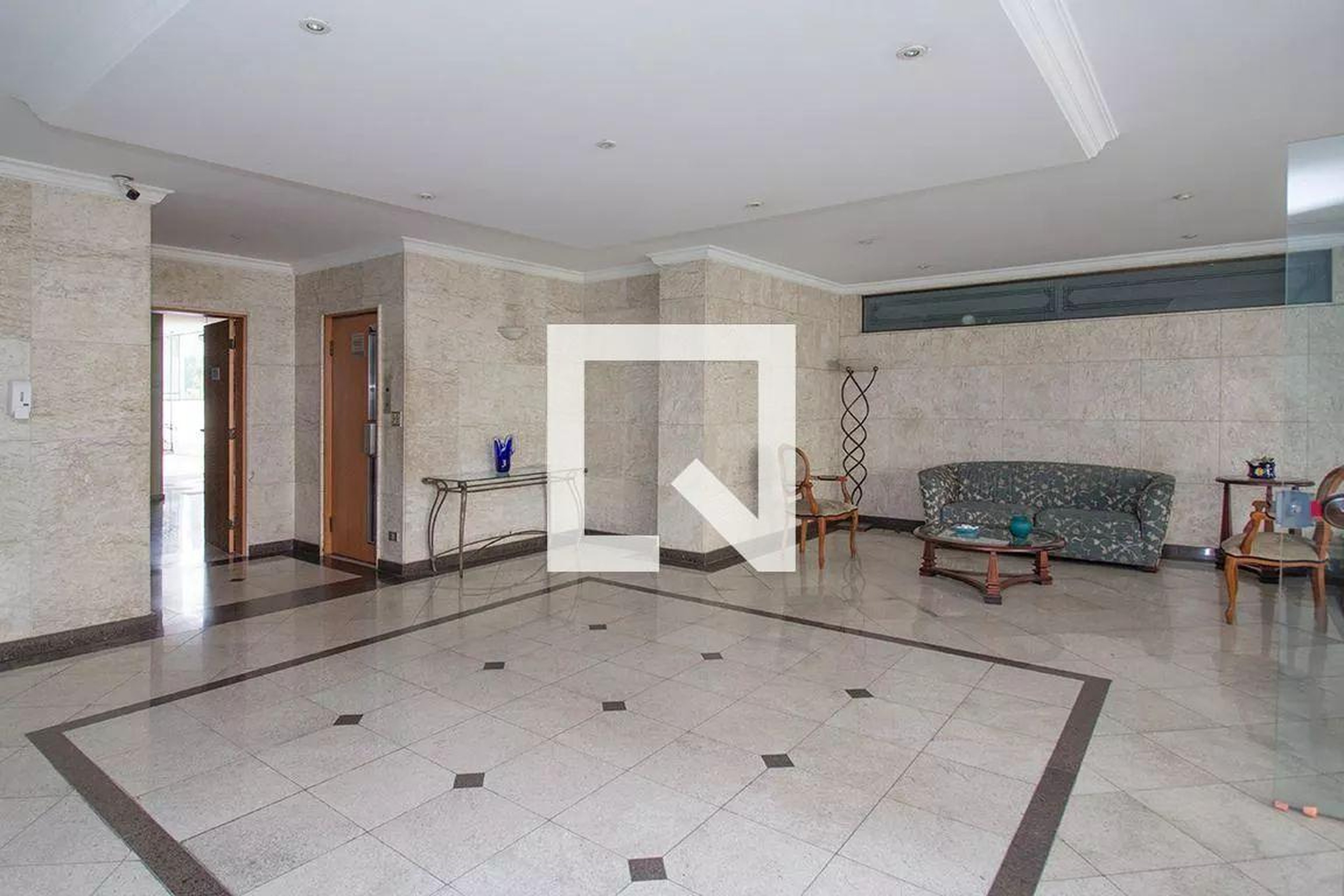 Hall de entrada - Alpes