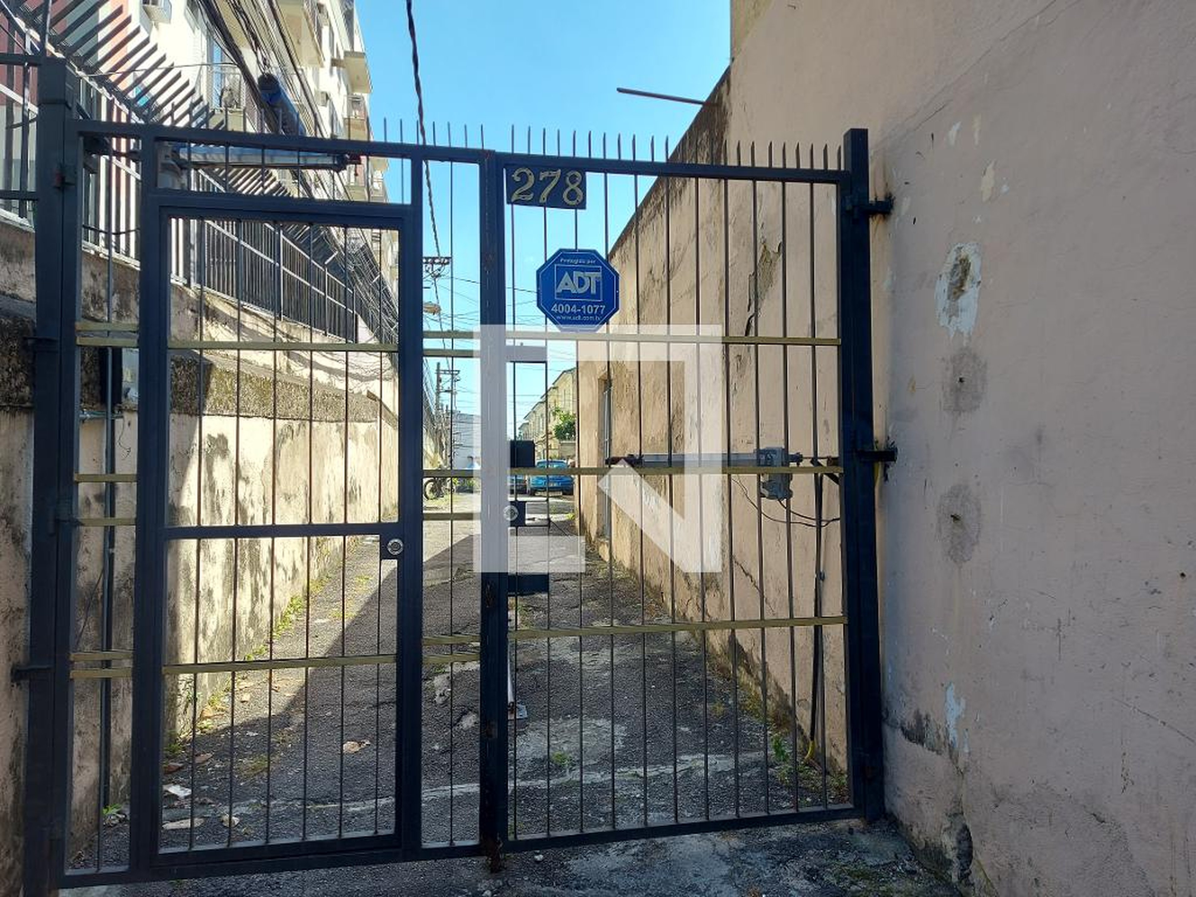 Fachada do Condomínio Condomínio Vila