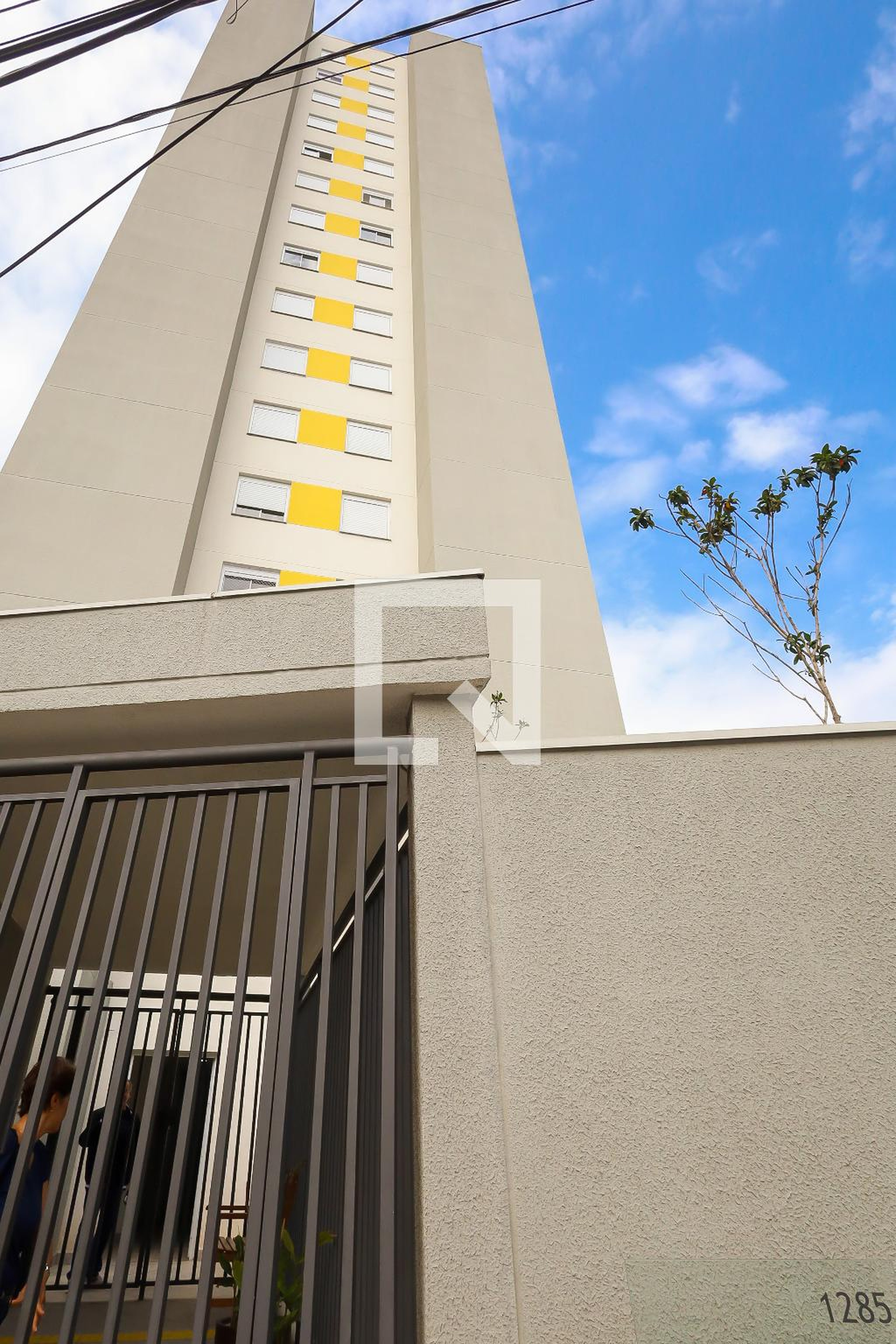 Fachada do Prédio Condomínio em Viela Um, 1285