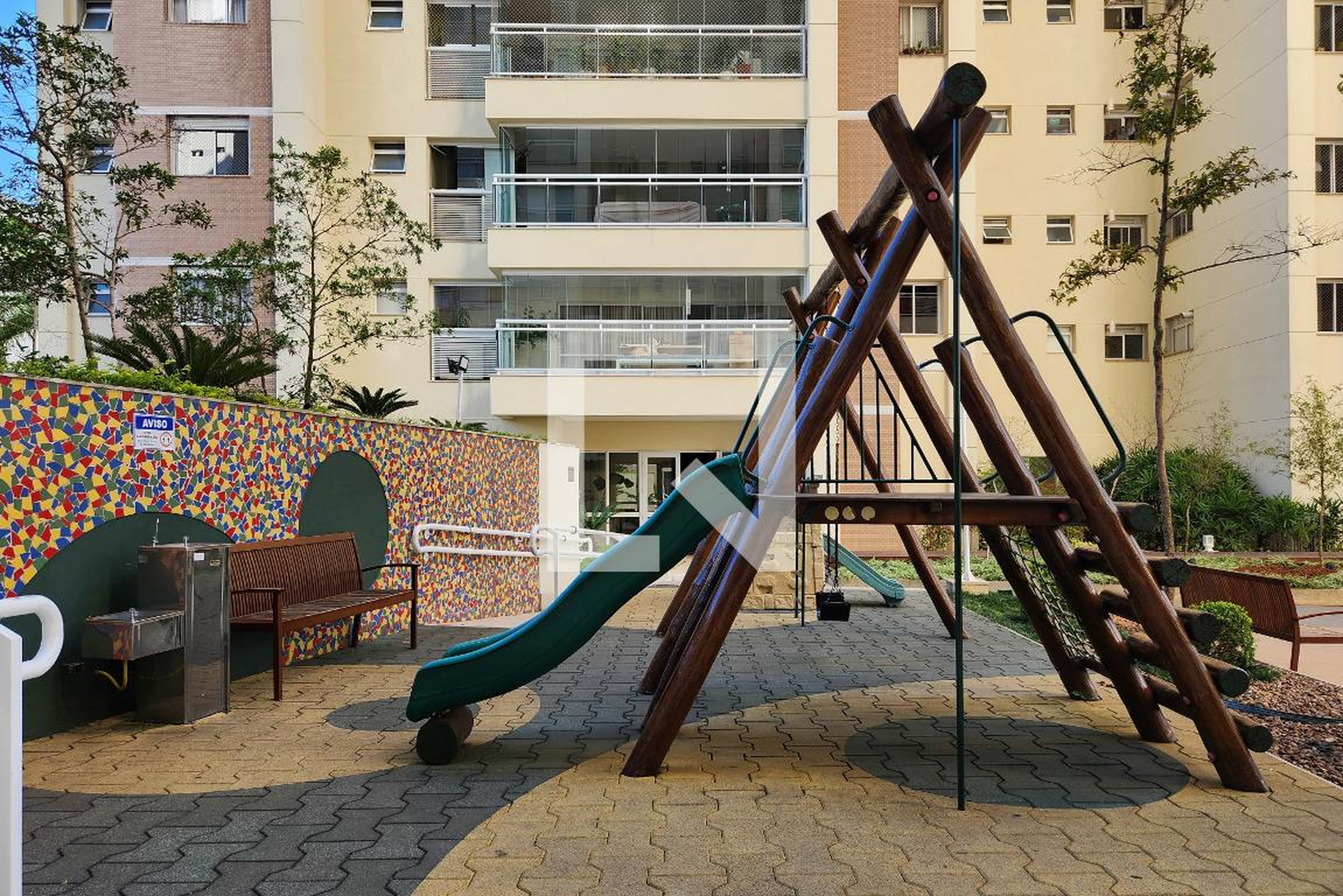 Playground - Mundi  Espaço Cerâmica