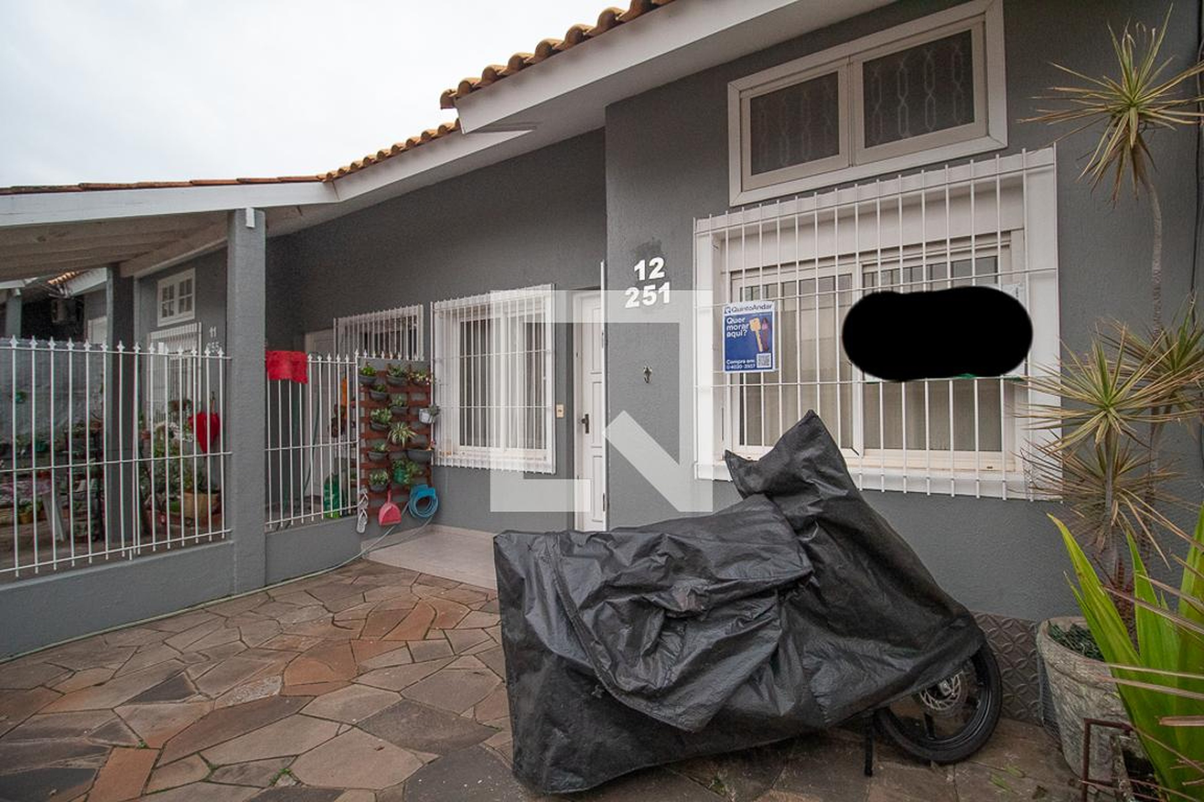 Fachada Condomínio em Rua José Ernesto Nedel, 251