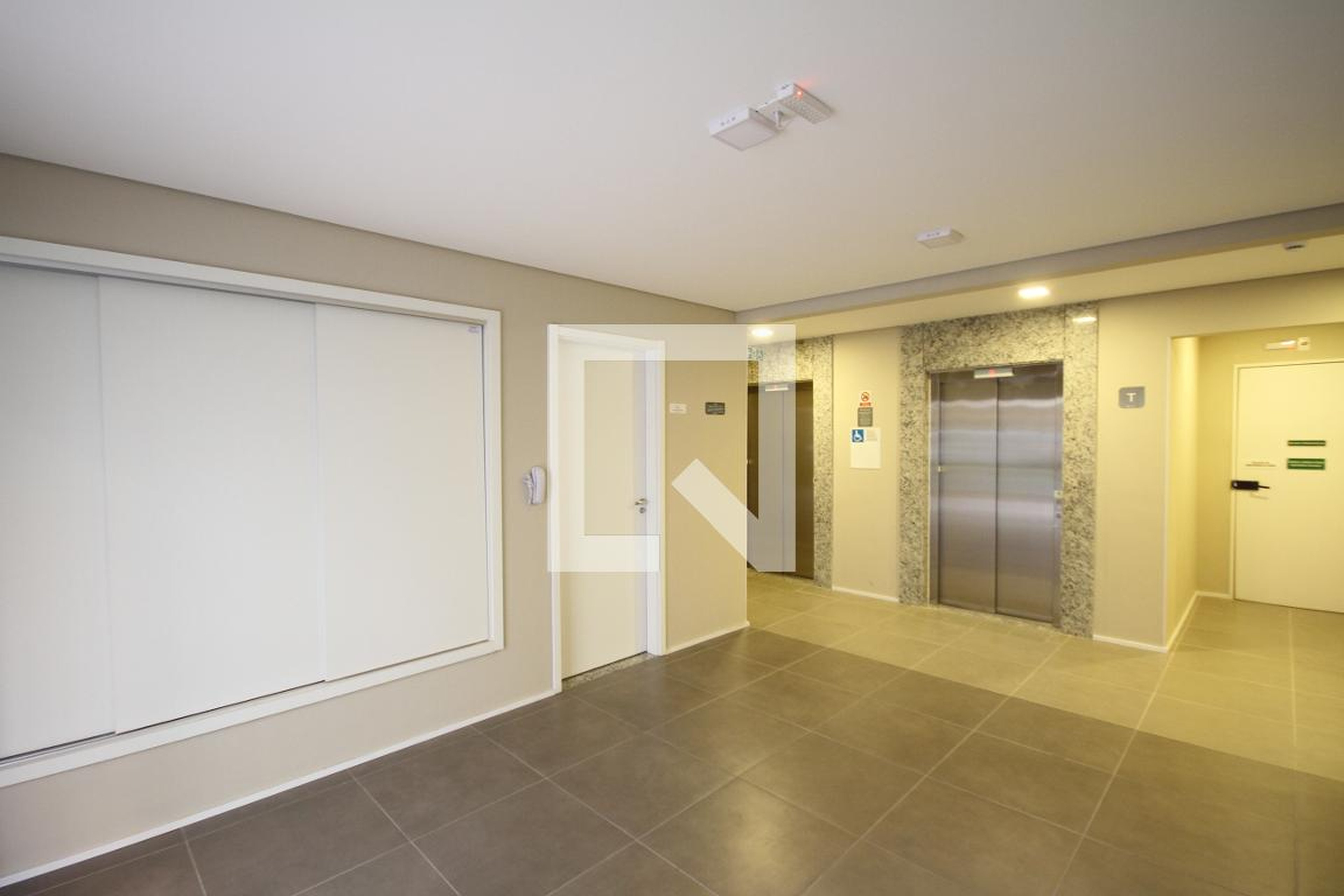 Hall de Entrada - Residencial Lion I