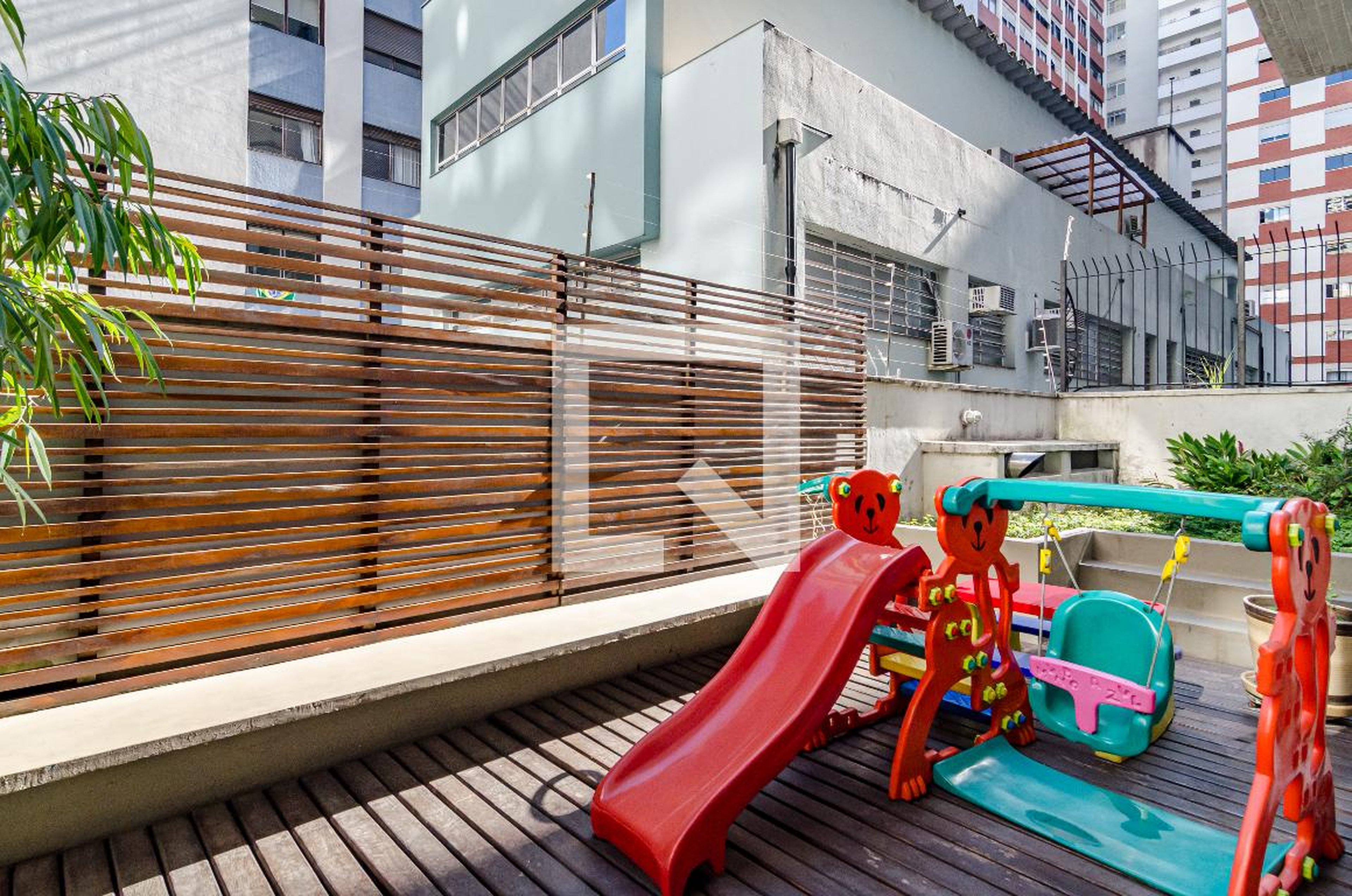 Playground - Arthemis