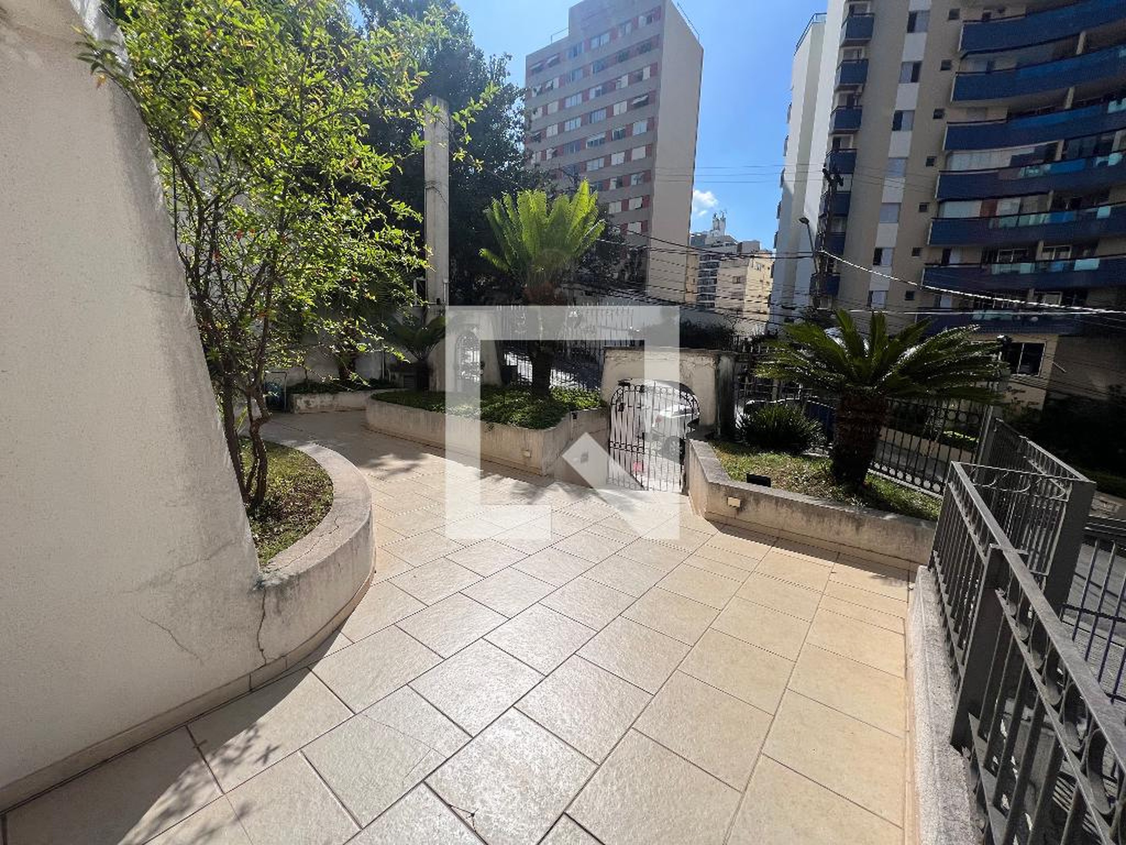 Entrada - La Tourelle