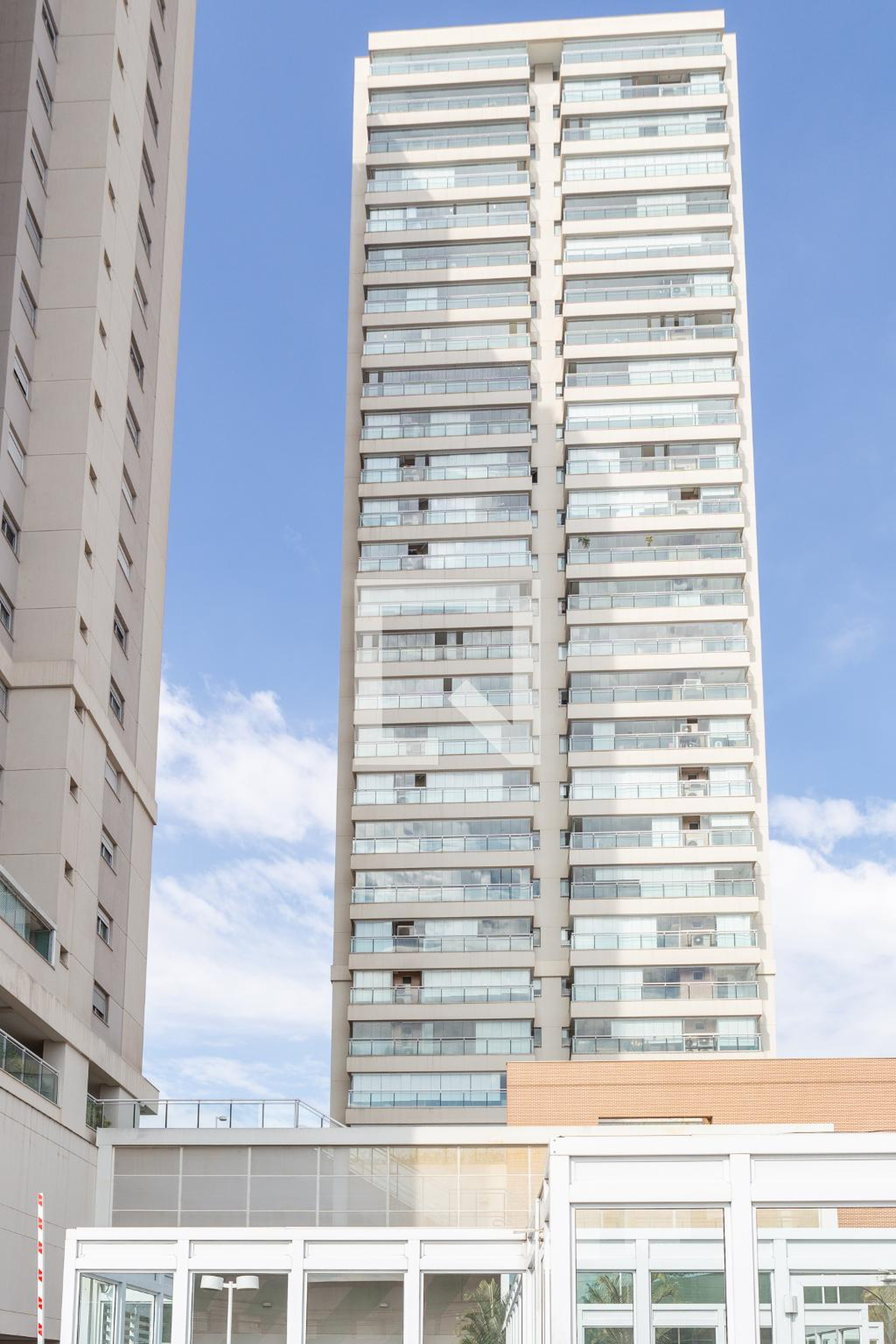 Fachada Condomínio em Rua Norma Pieruccini Giannotti, 666