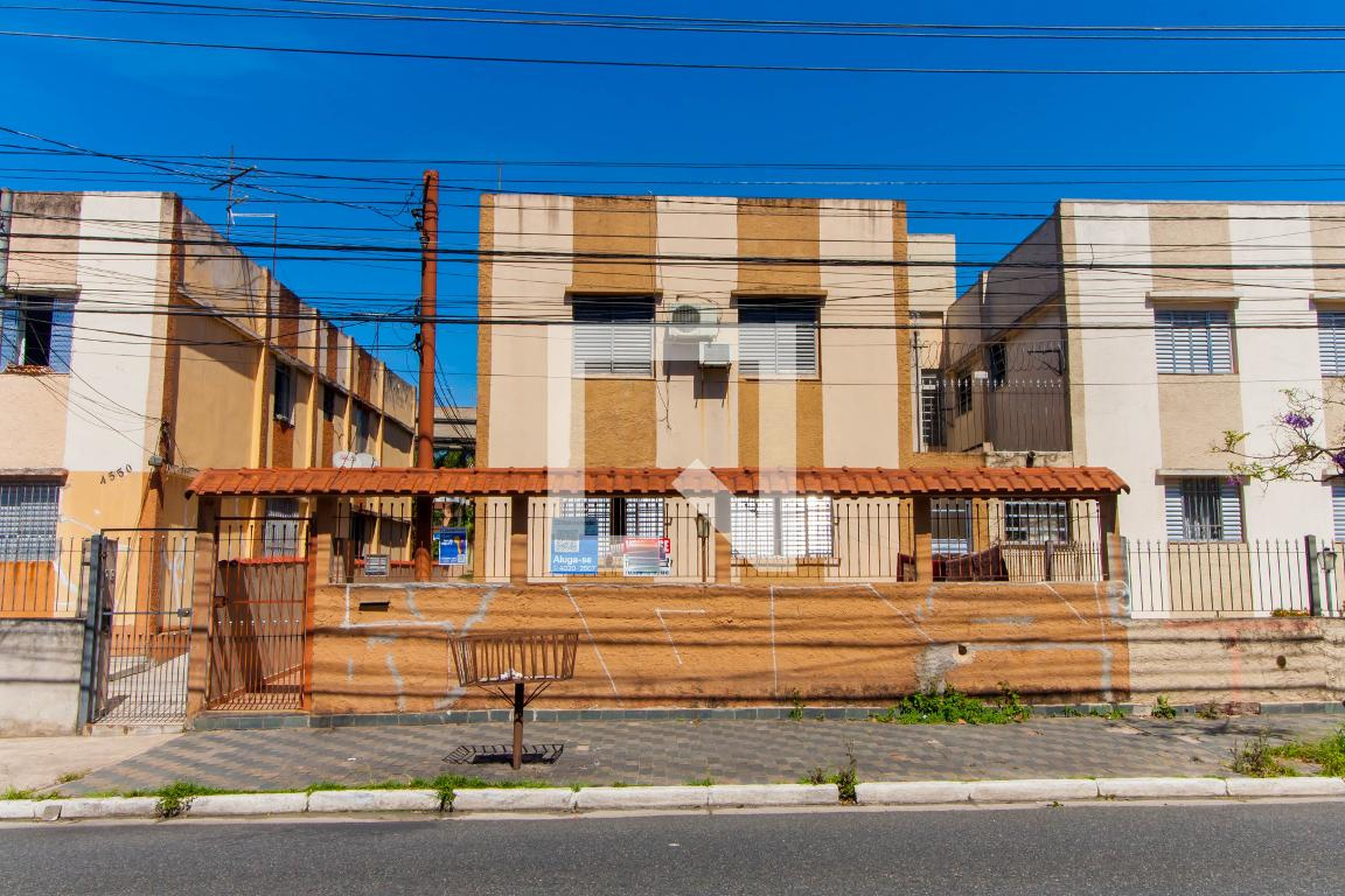 Fachada Condomínio em Avenida Vila Ema, 4544