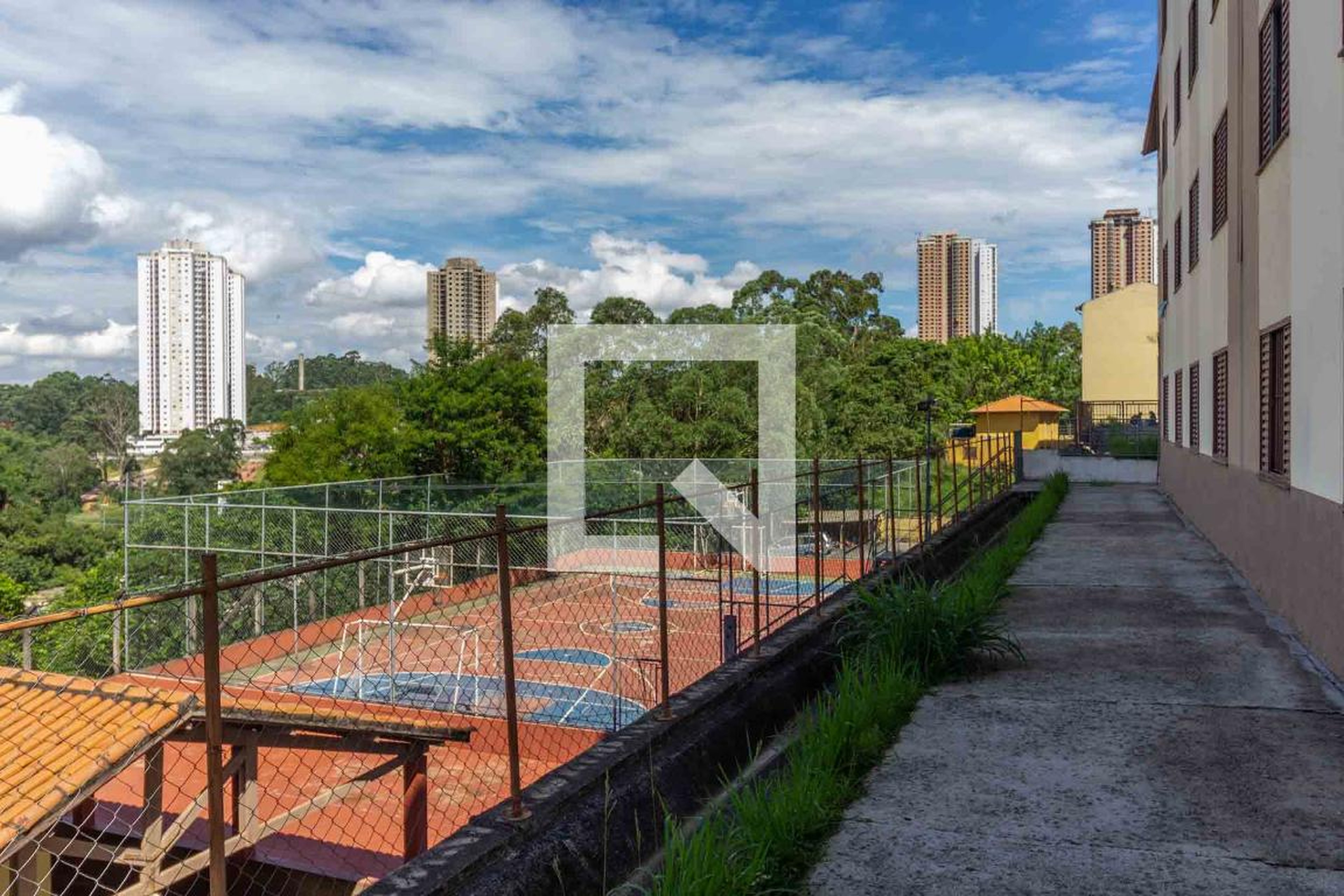 Área externa - Conjunto Habitacional Embu B1