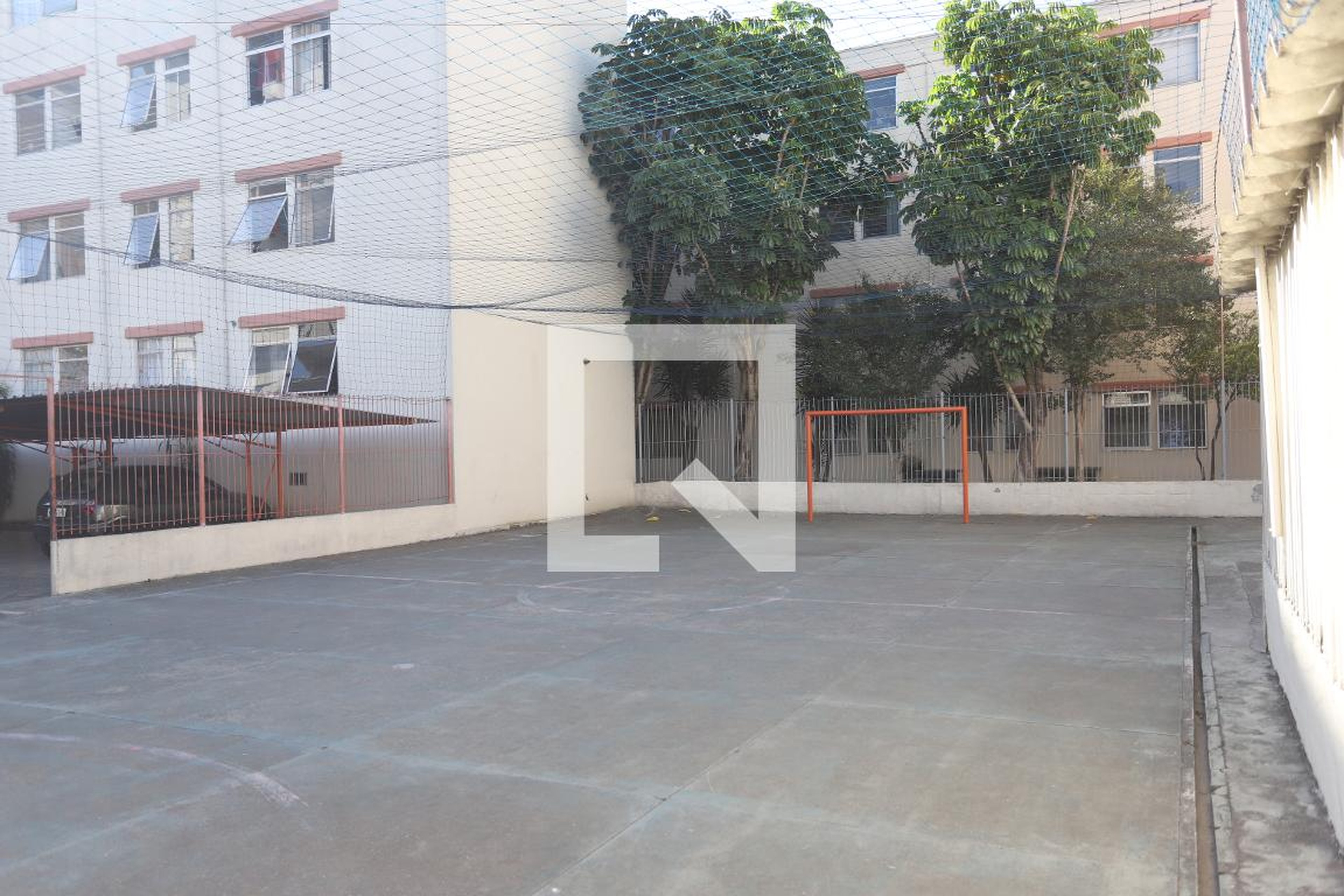 Quadra Esportiva - Irai I