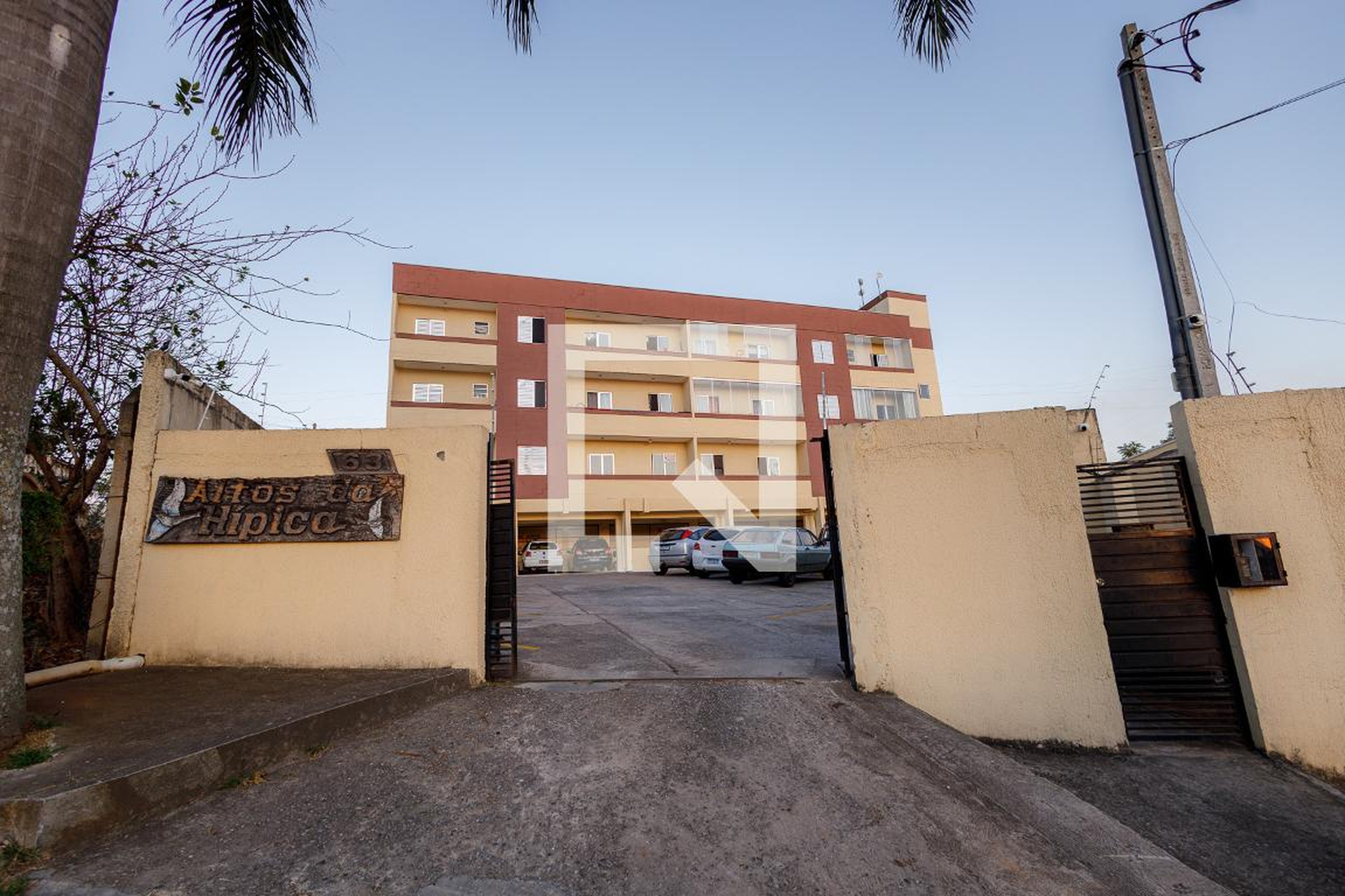 Fachada Condomínio Altos da Hipica