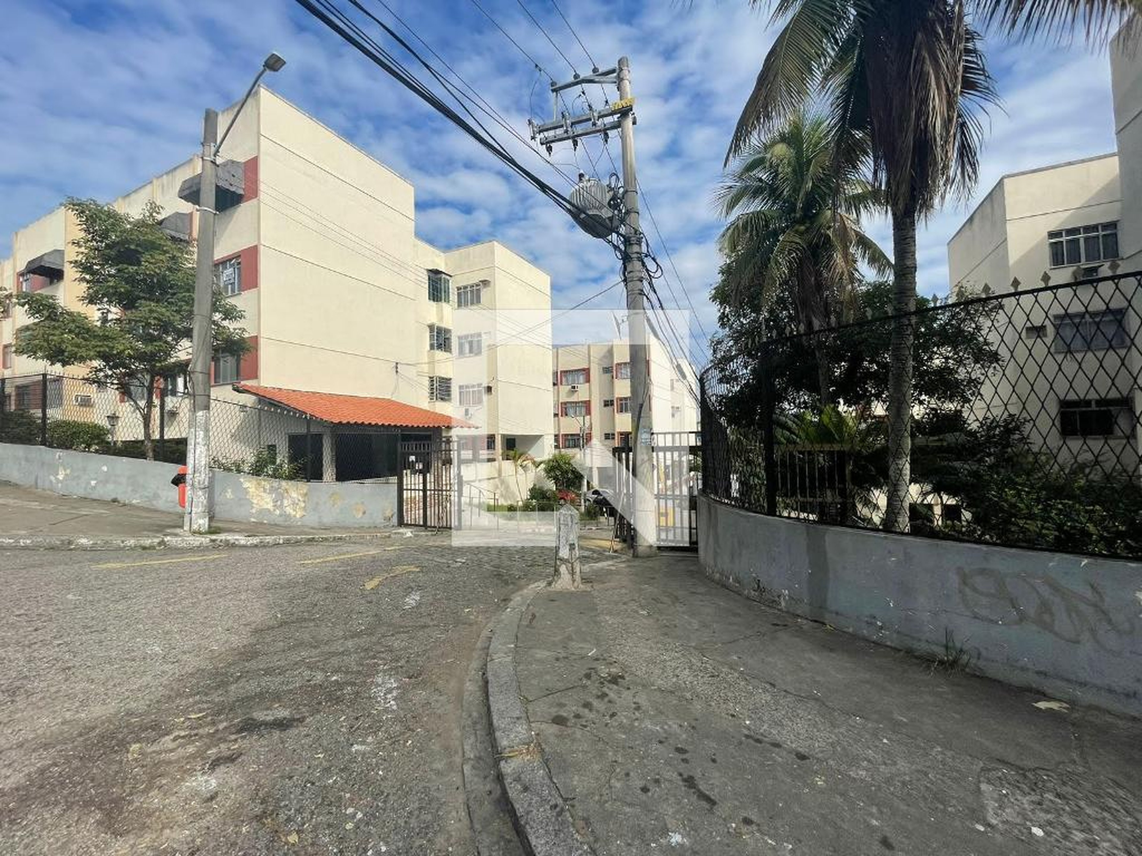 Fachada do Condomínio Condomínio em Rua Haroldo Lôbo, 415