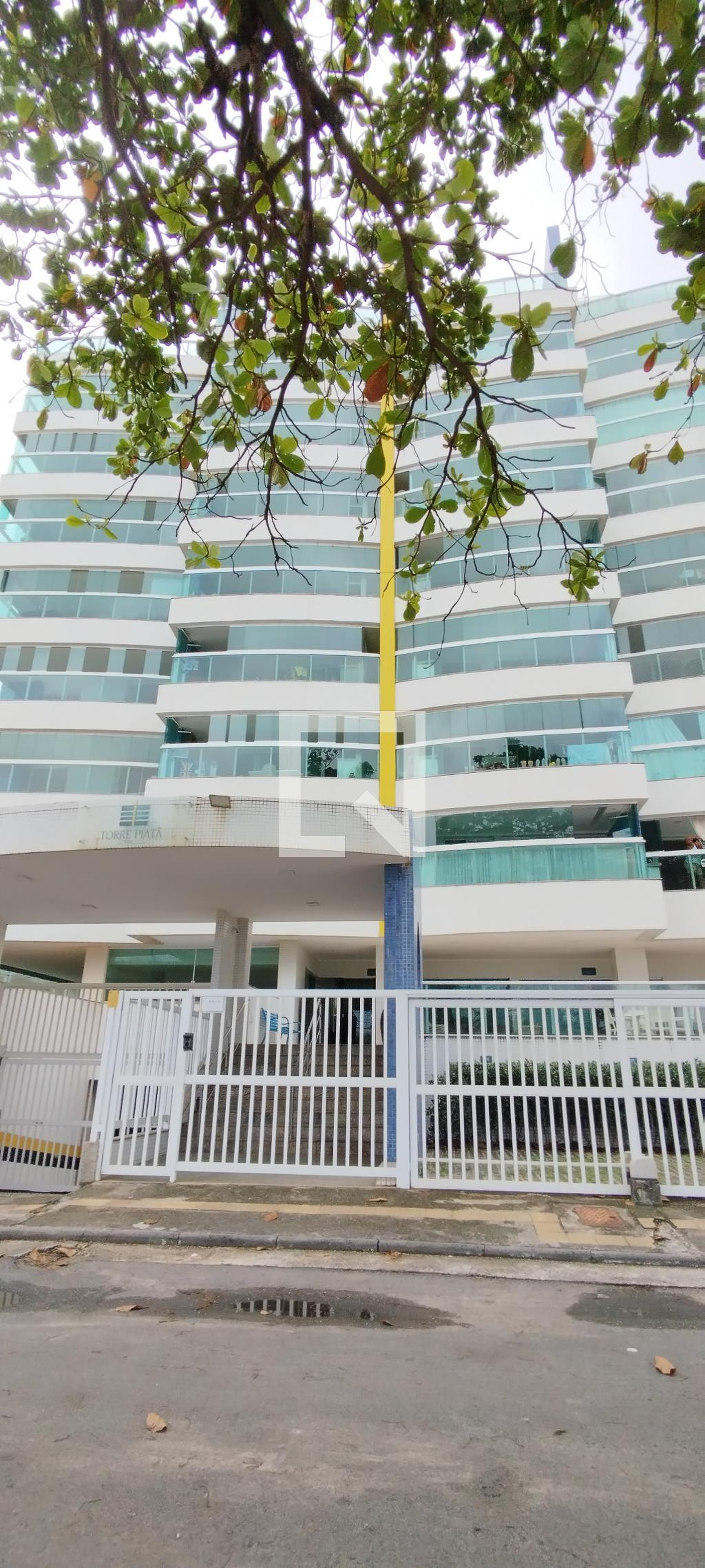 Fachada Condomínio Torre Piata Residence