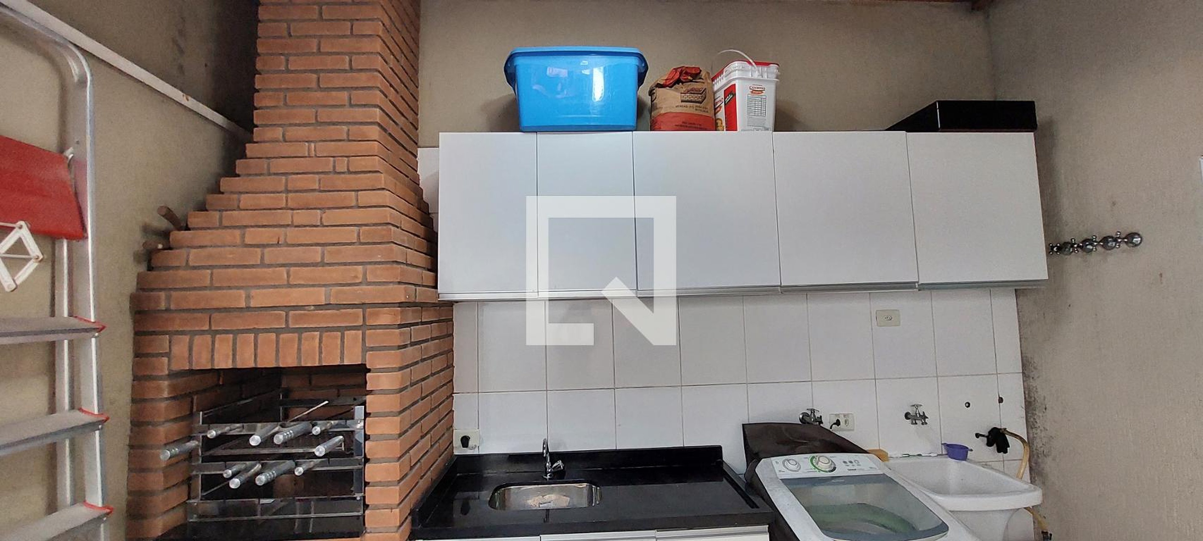 Churrasqueira Condomínio em Rua Amambaí, 187