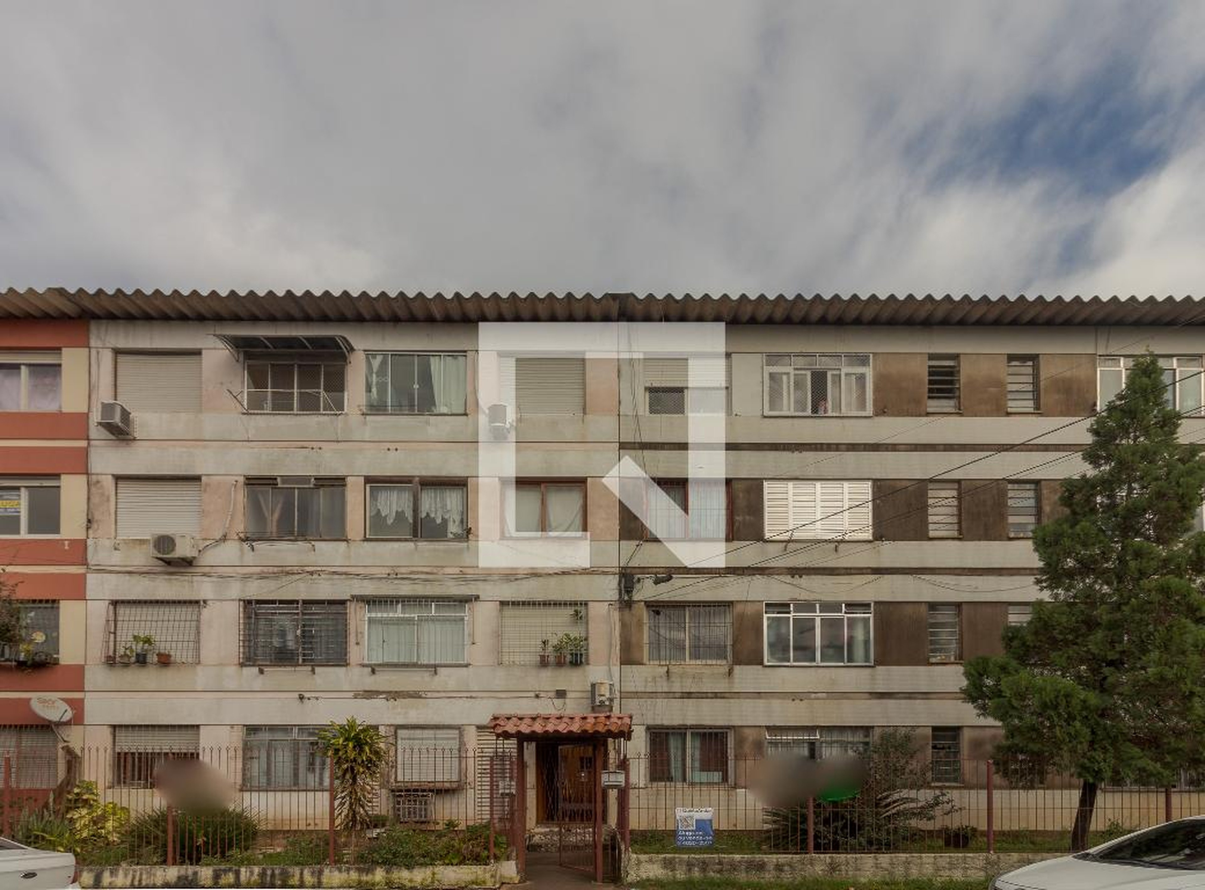 Fachada Condomínio em Avenida Major Manoel José Monteiro, 694