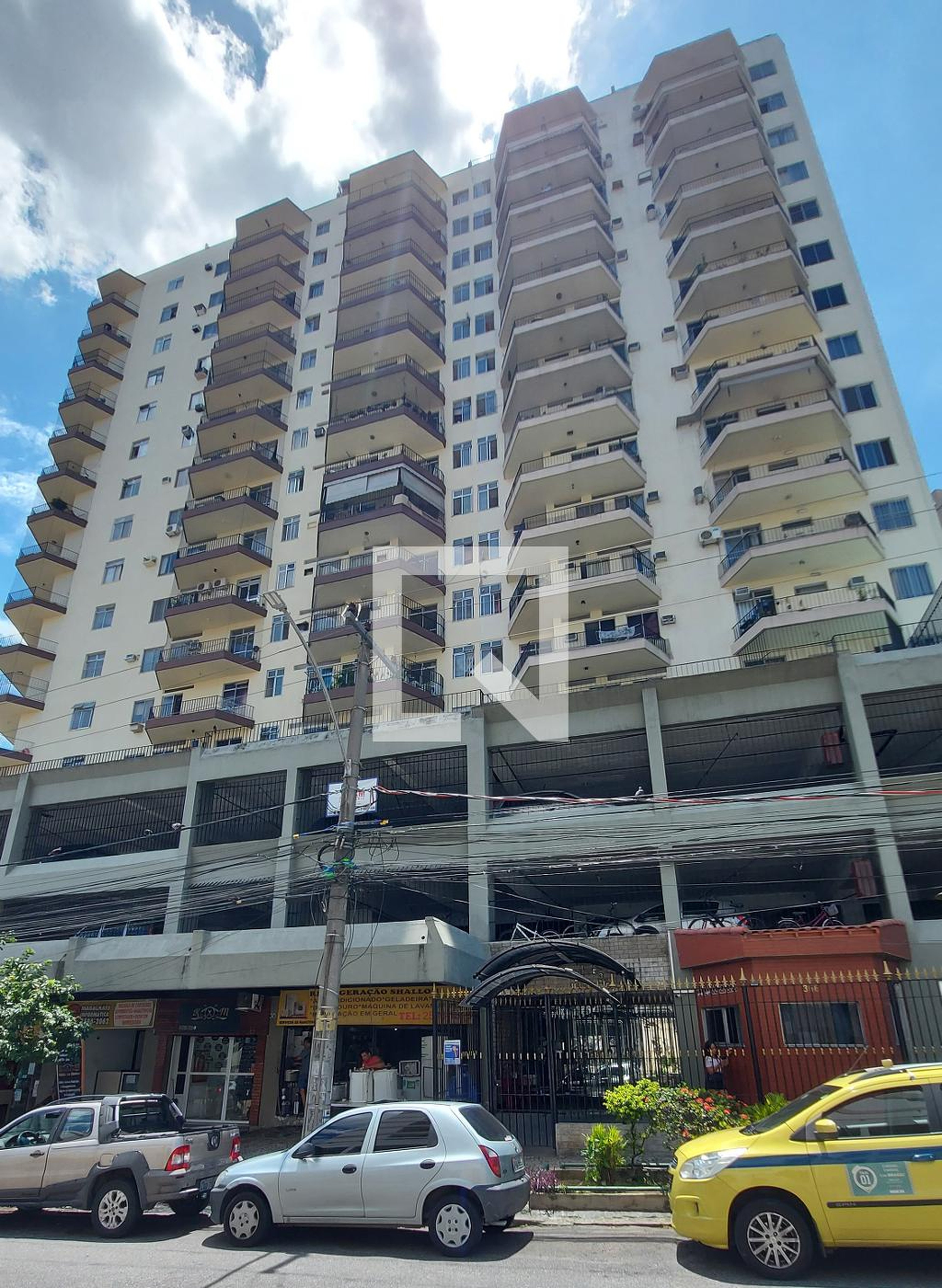 Fachada do Prédio Edifício Mirante do Meier