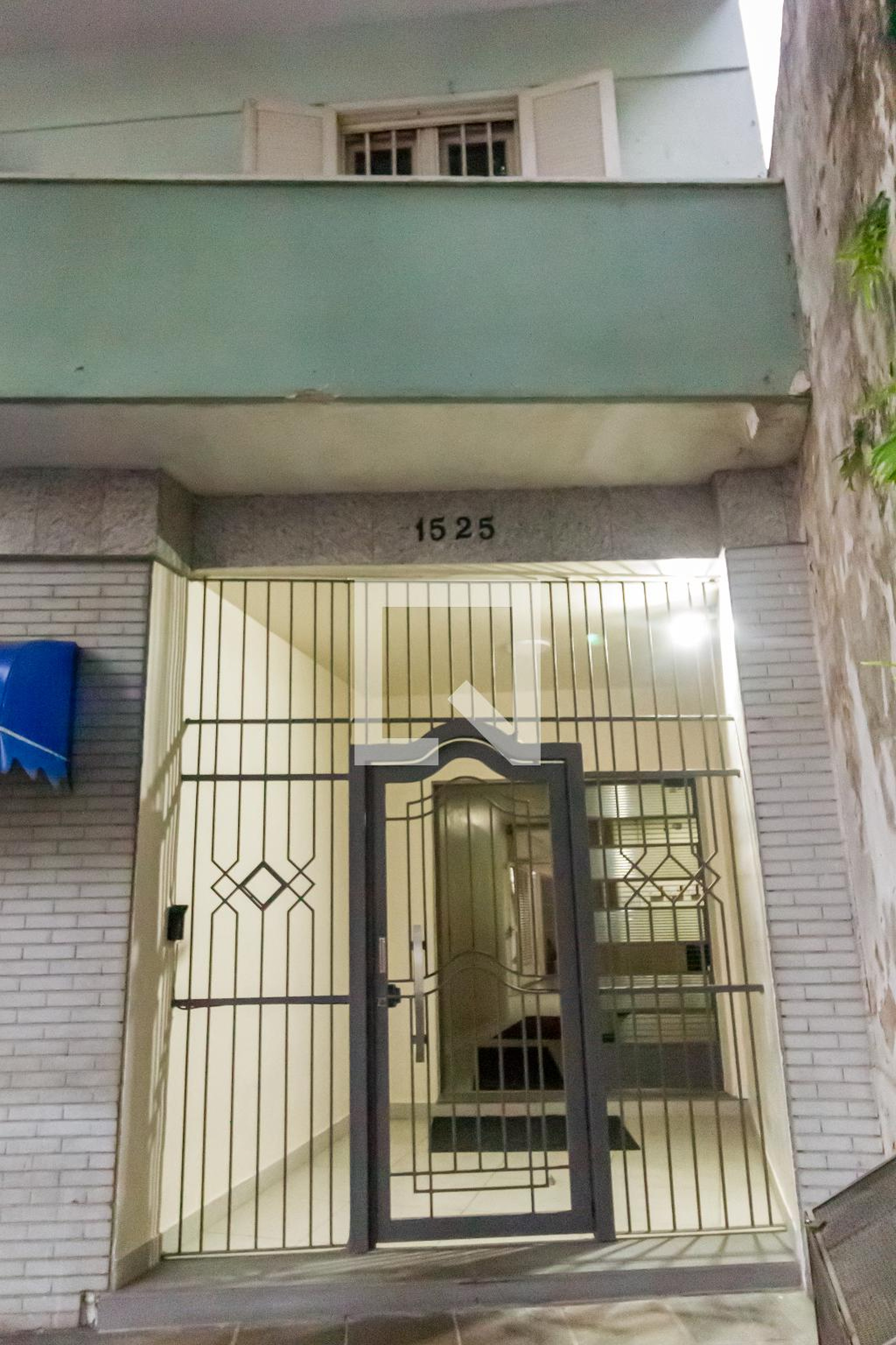 Fachada do Prédio Condomínio em Rua Duque de Caxias, 1527