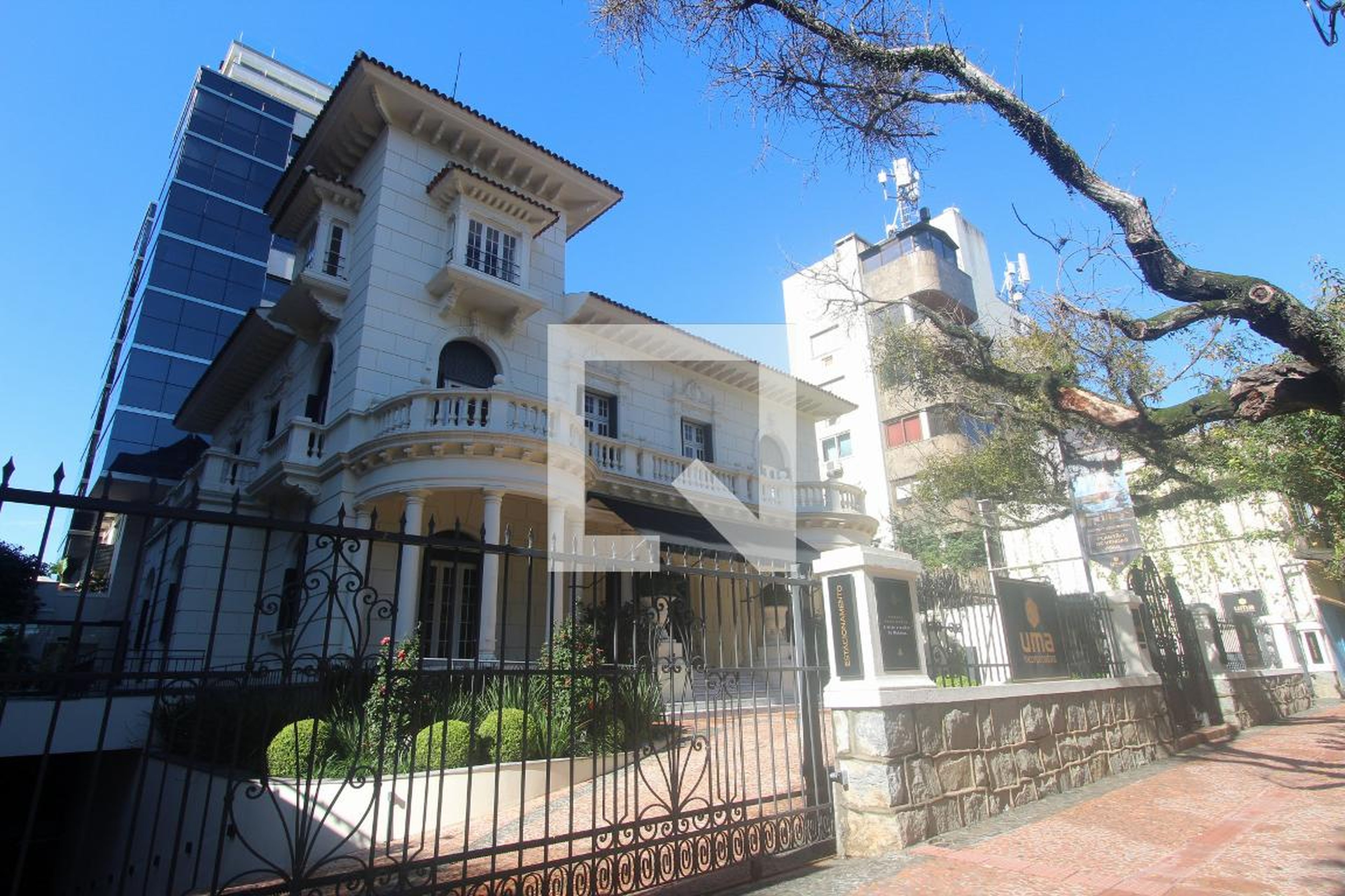 Fachada Condomínio Paço Santo Inácio