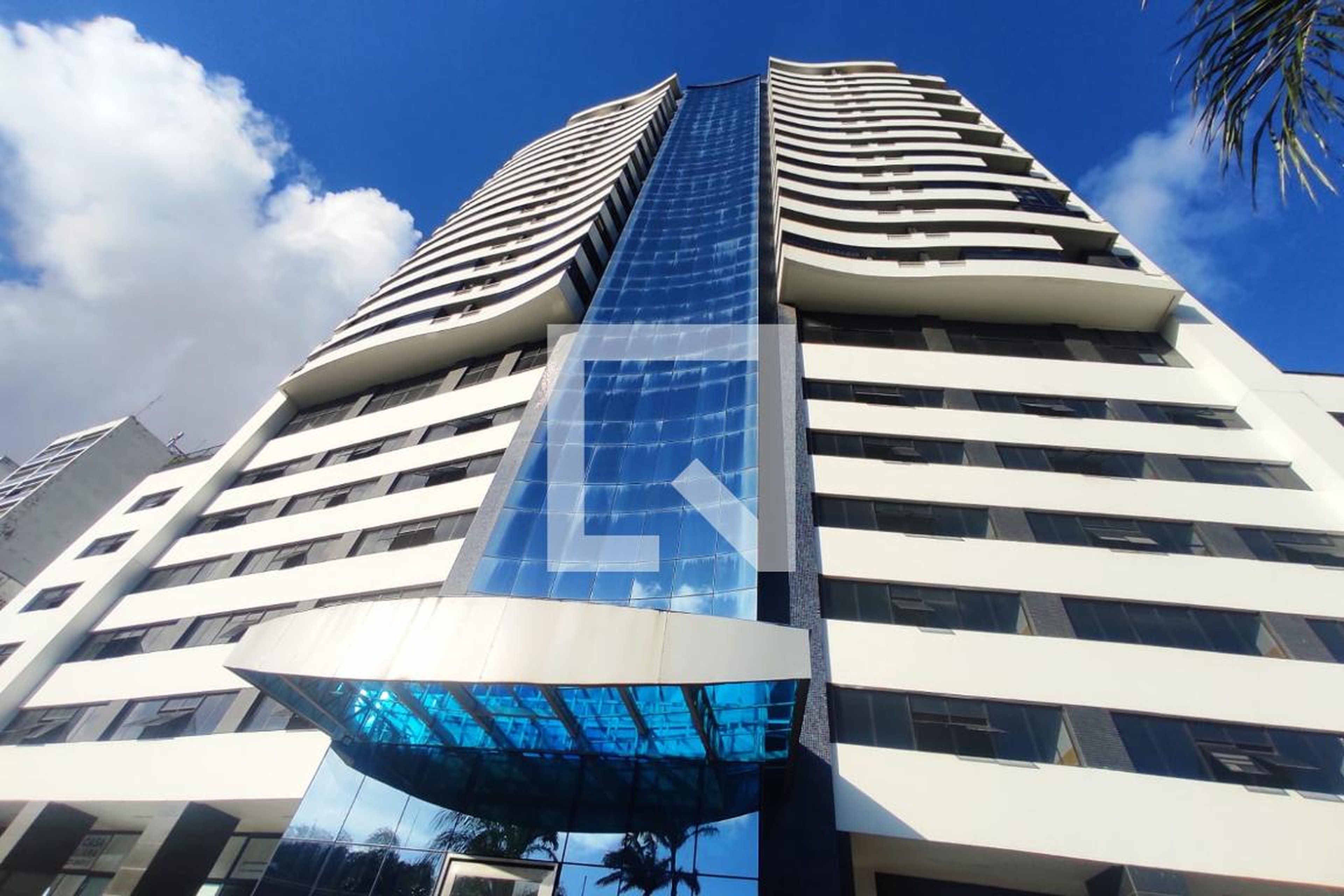 Fachada do Condomínio Condomínio Garibaldi Prime