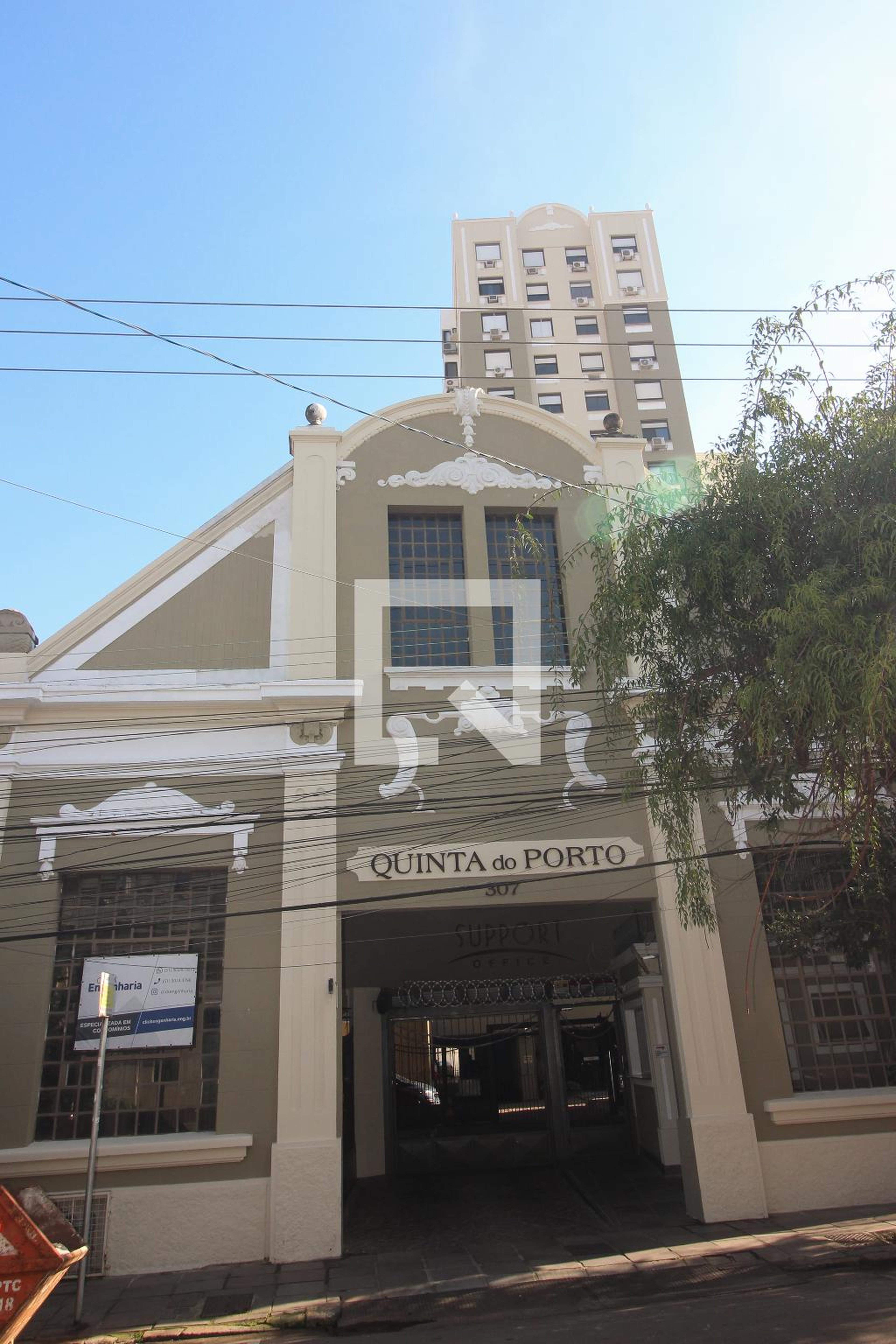 Fachada do Prédio Condomínio Quinta do Porto