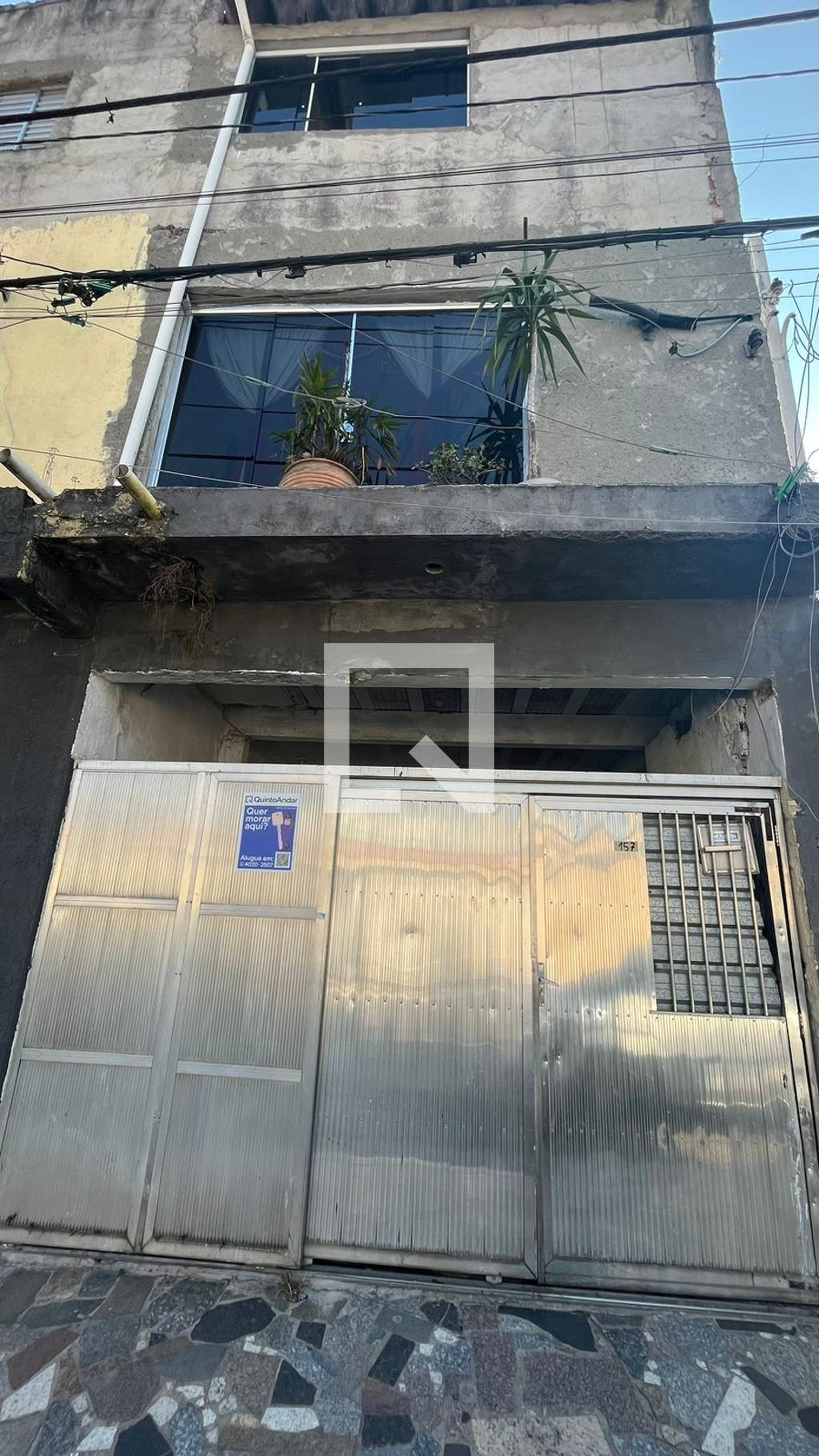 Fachada Condomínio em Rua Antonio Eduardo, 157