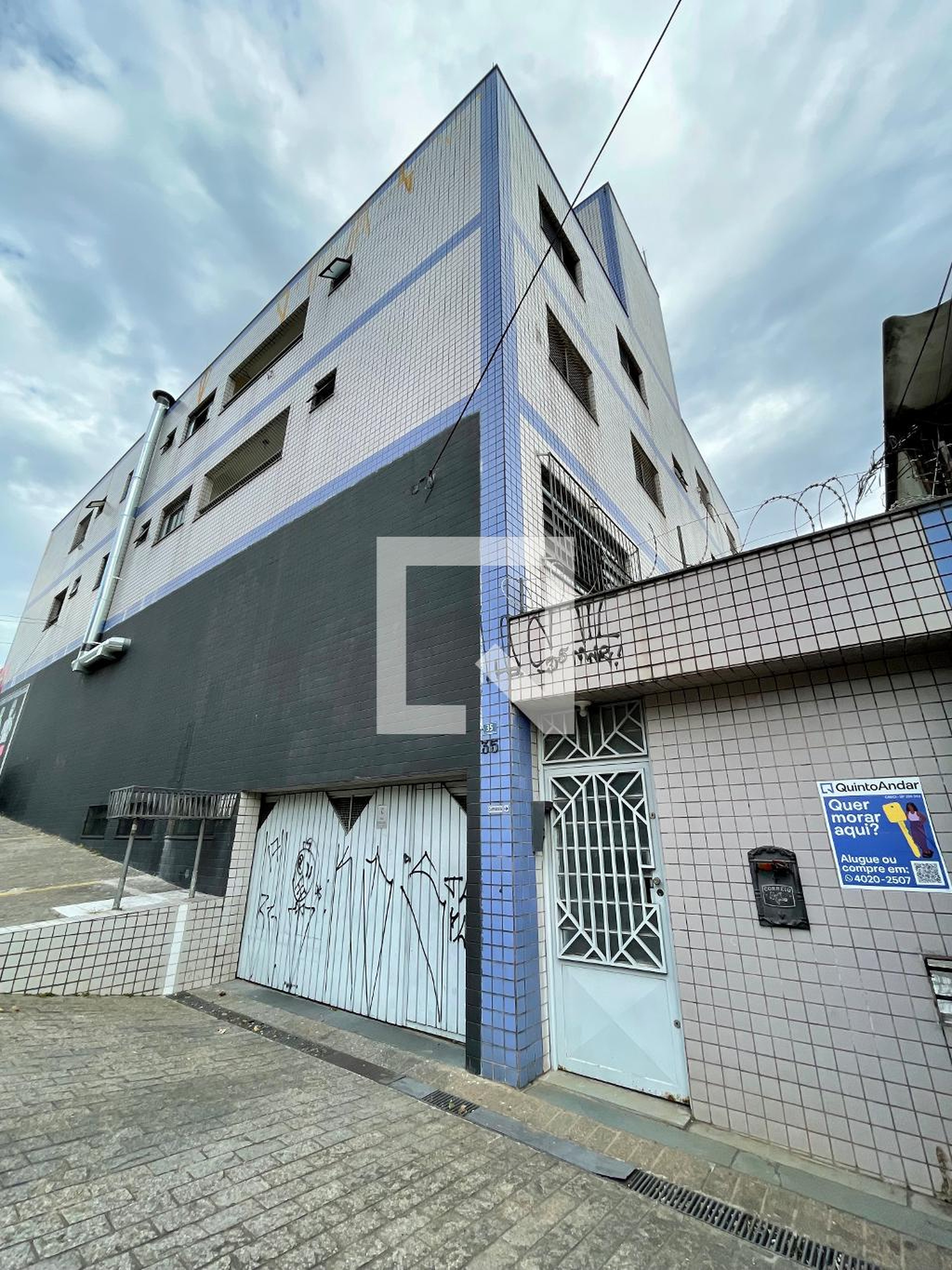 Fachada Condomínio em Rua Barros Cassal, 35