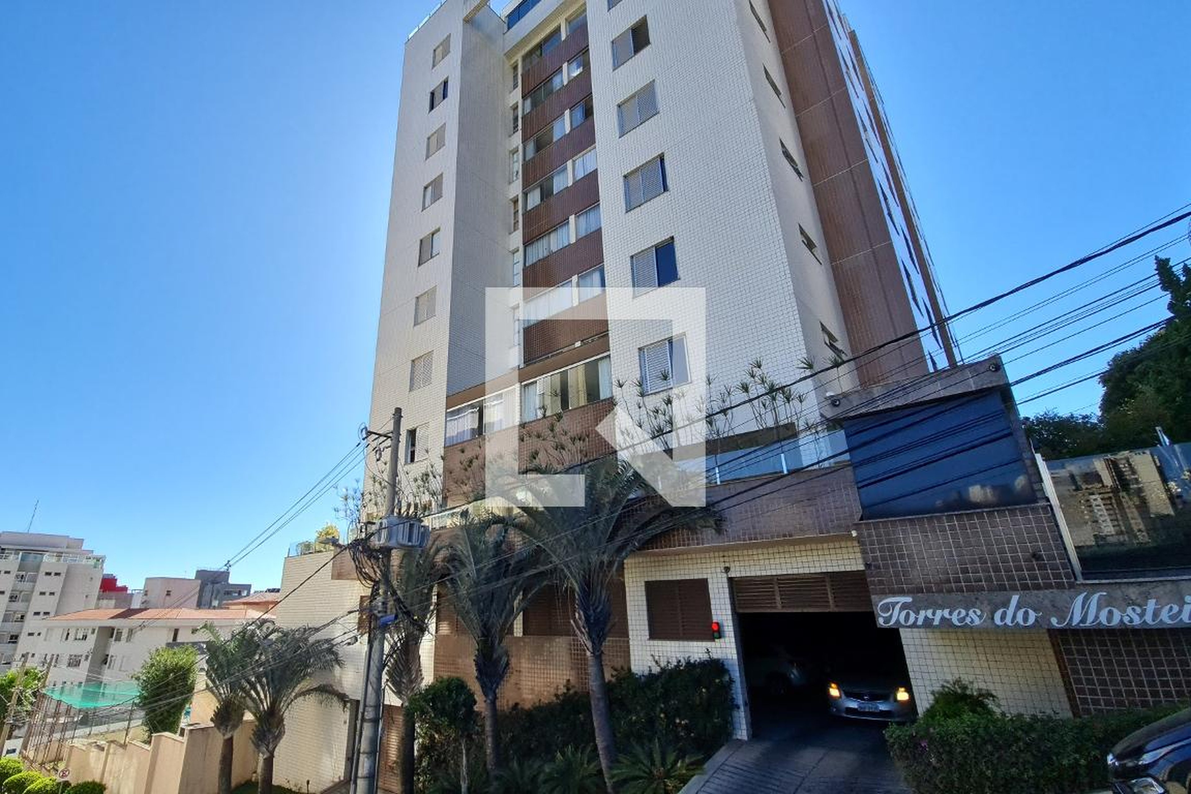 Fachada do condomínio Condomínio Torres do Mosteiro